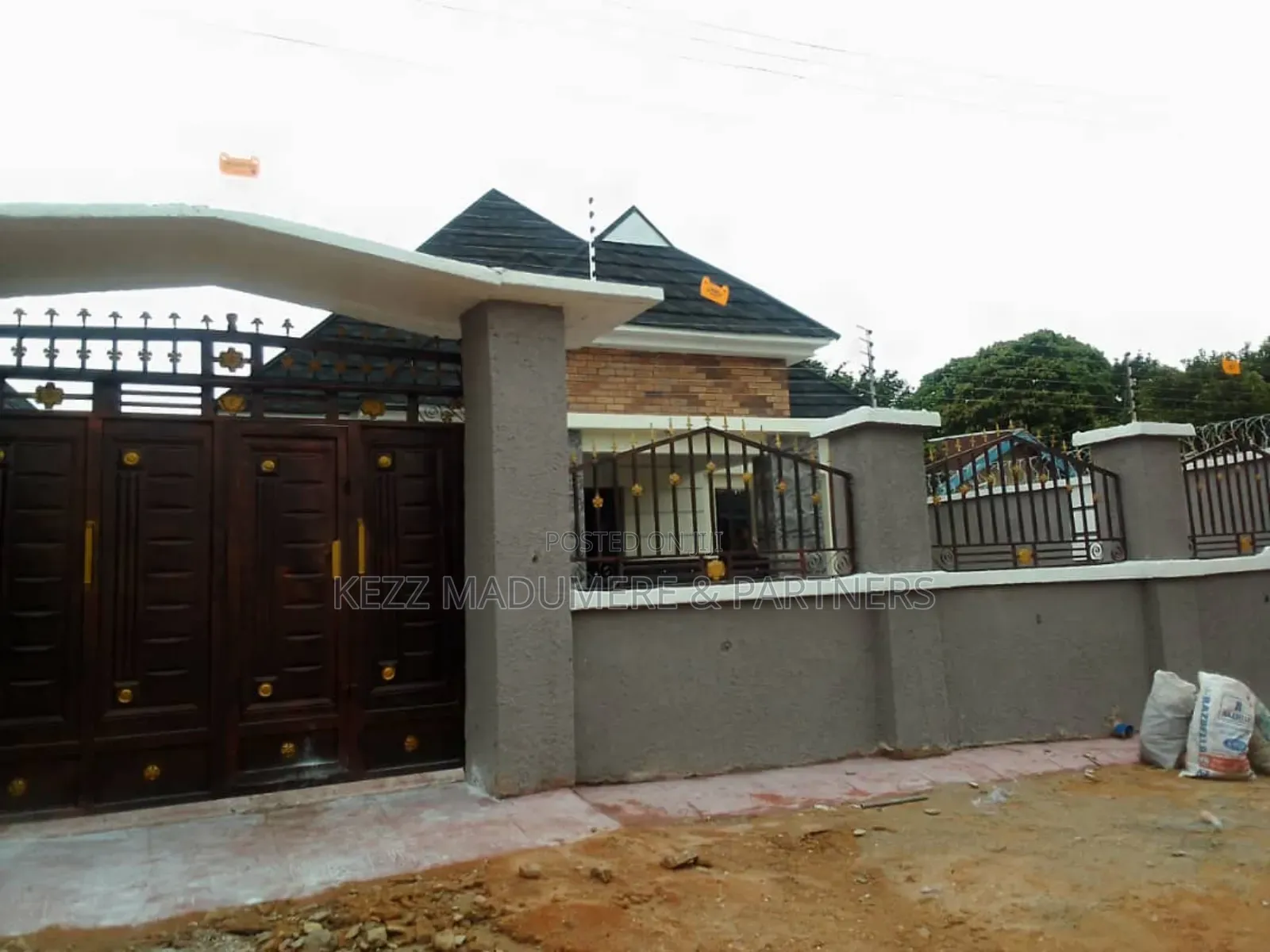 4bdrm Bungalow in Opobo Road, Aba for sale