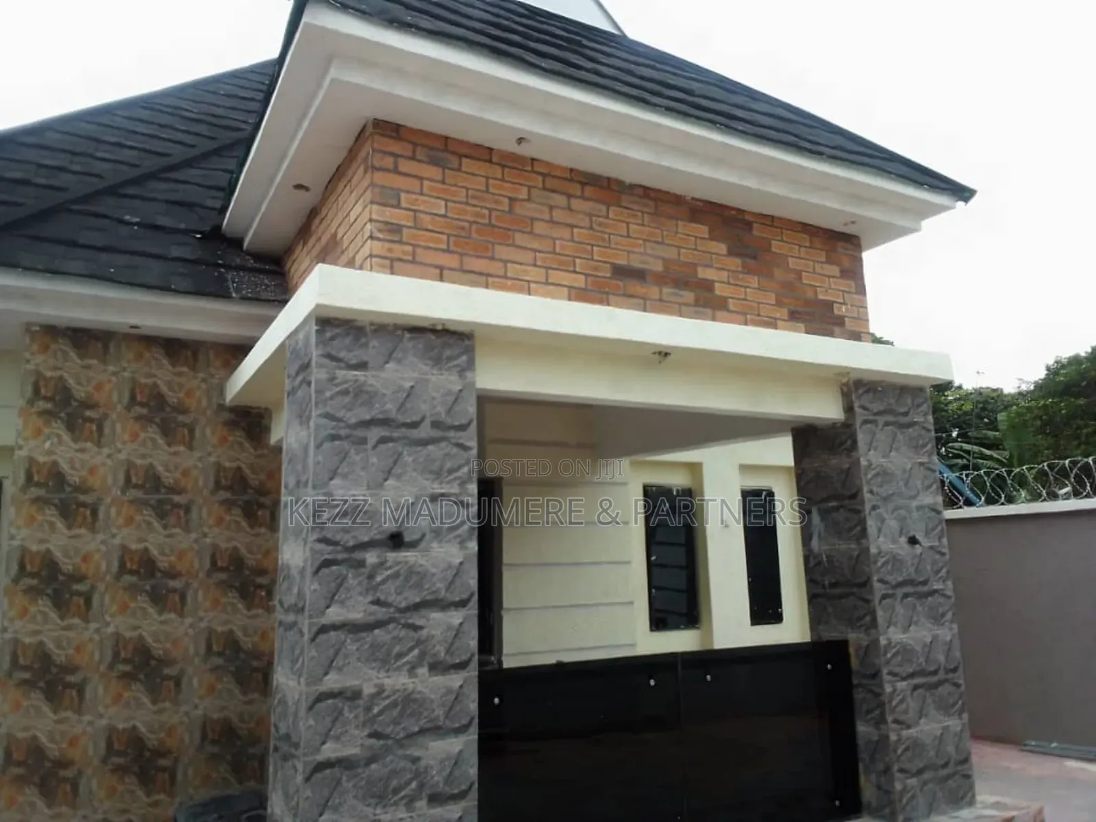 4bdrm Bungalow in Opobo Road, Aba for sale