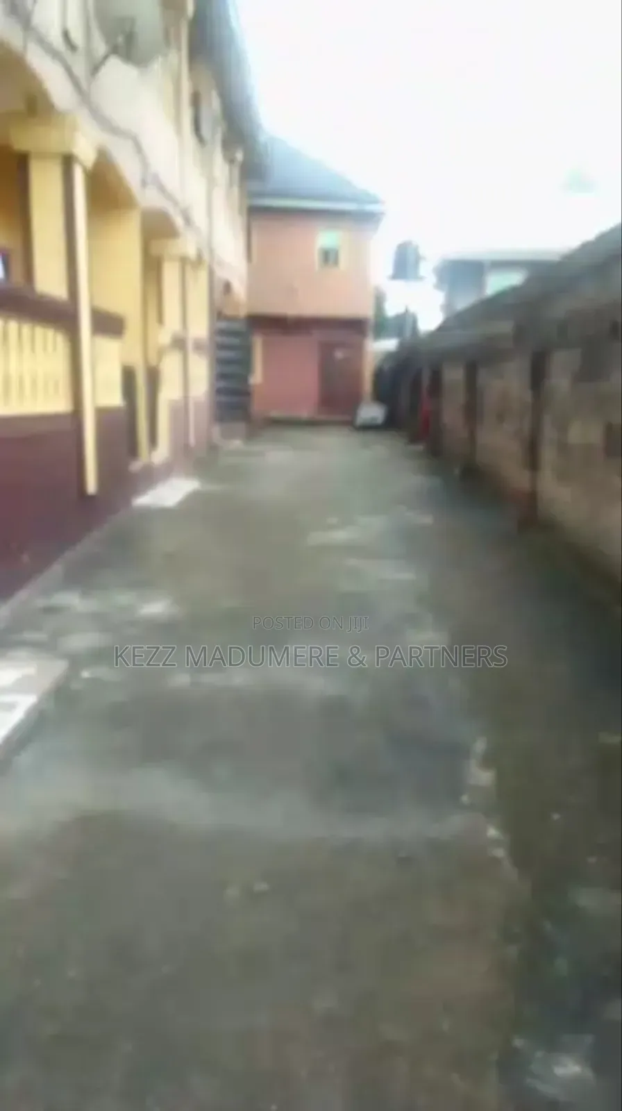 8bdrm Block of Flats in Opobo Road , Aba , for sale