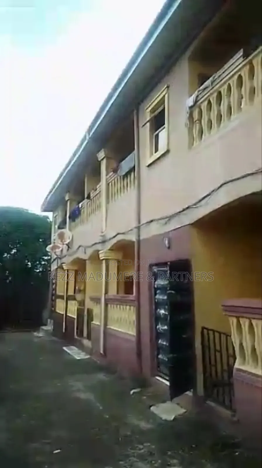 8bdrm Block of Flats in Opobo Road , Aba , for sale