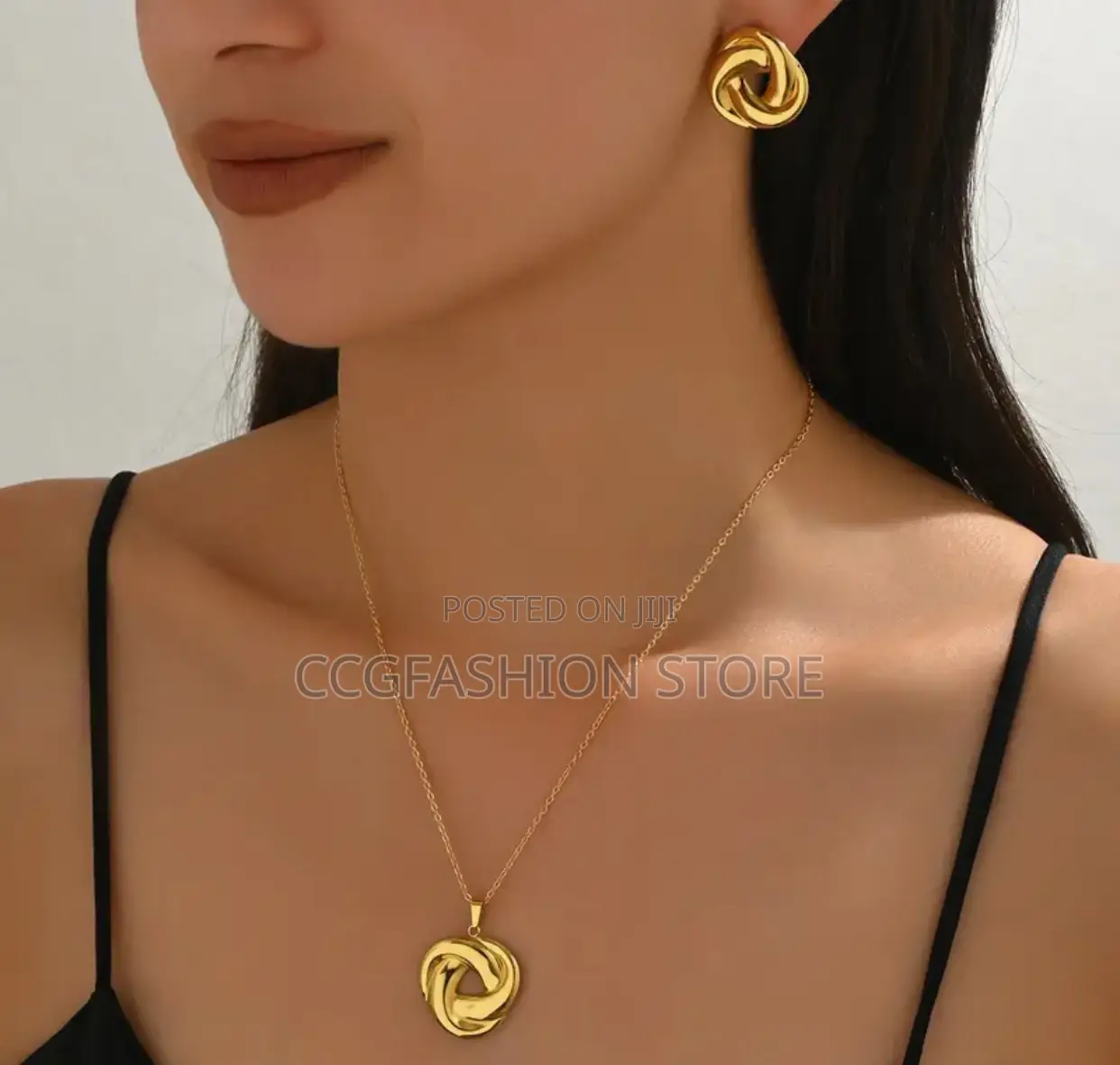 Fashion Necklace Set
