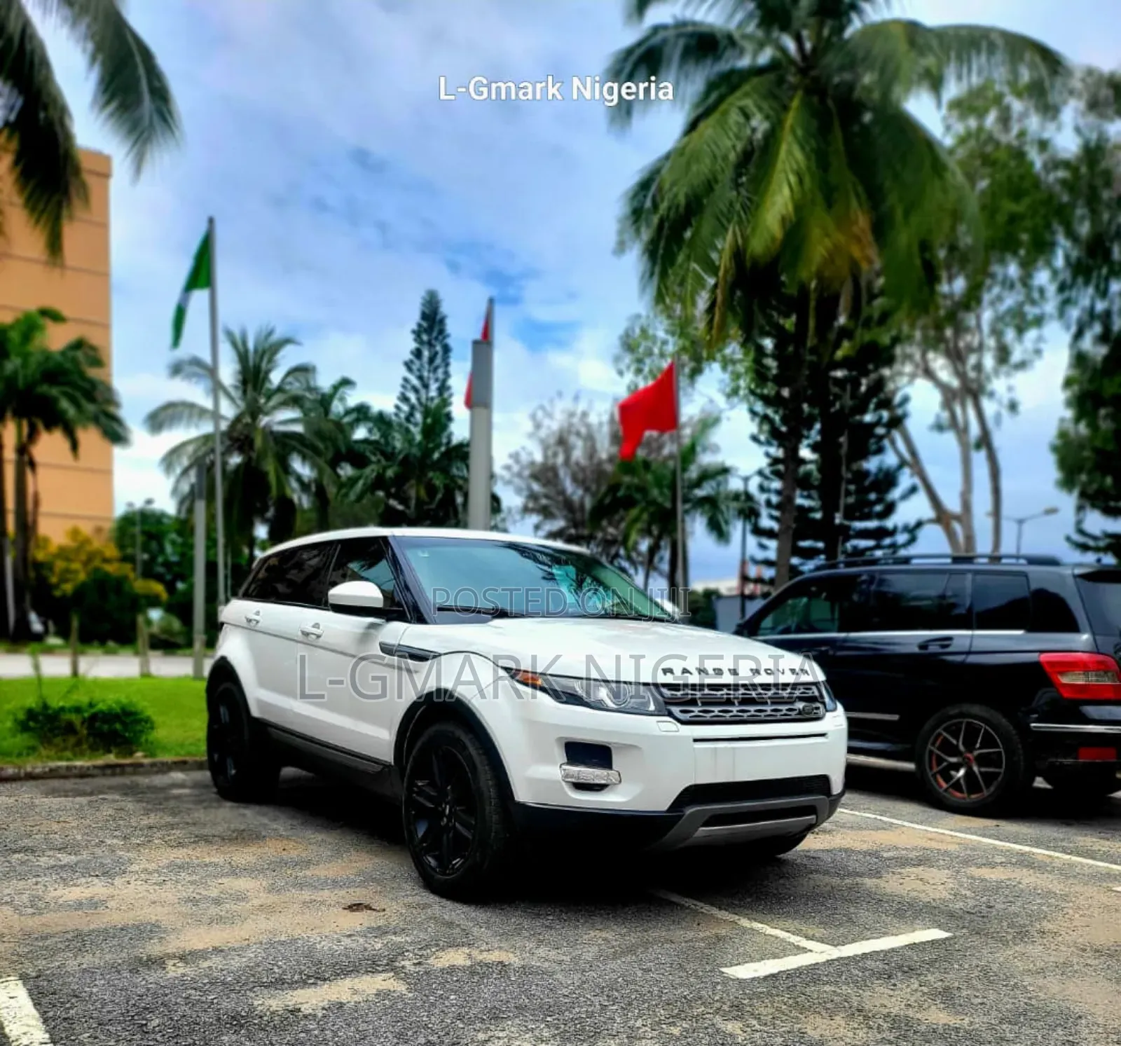 Land Rover Range Rover Evoque Prestige 4x4 (2.0L 4cyl 9A) 2014 White