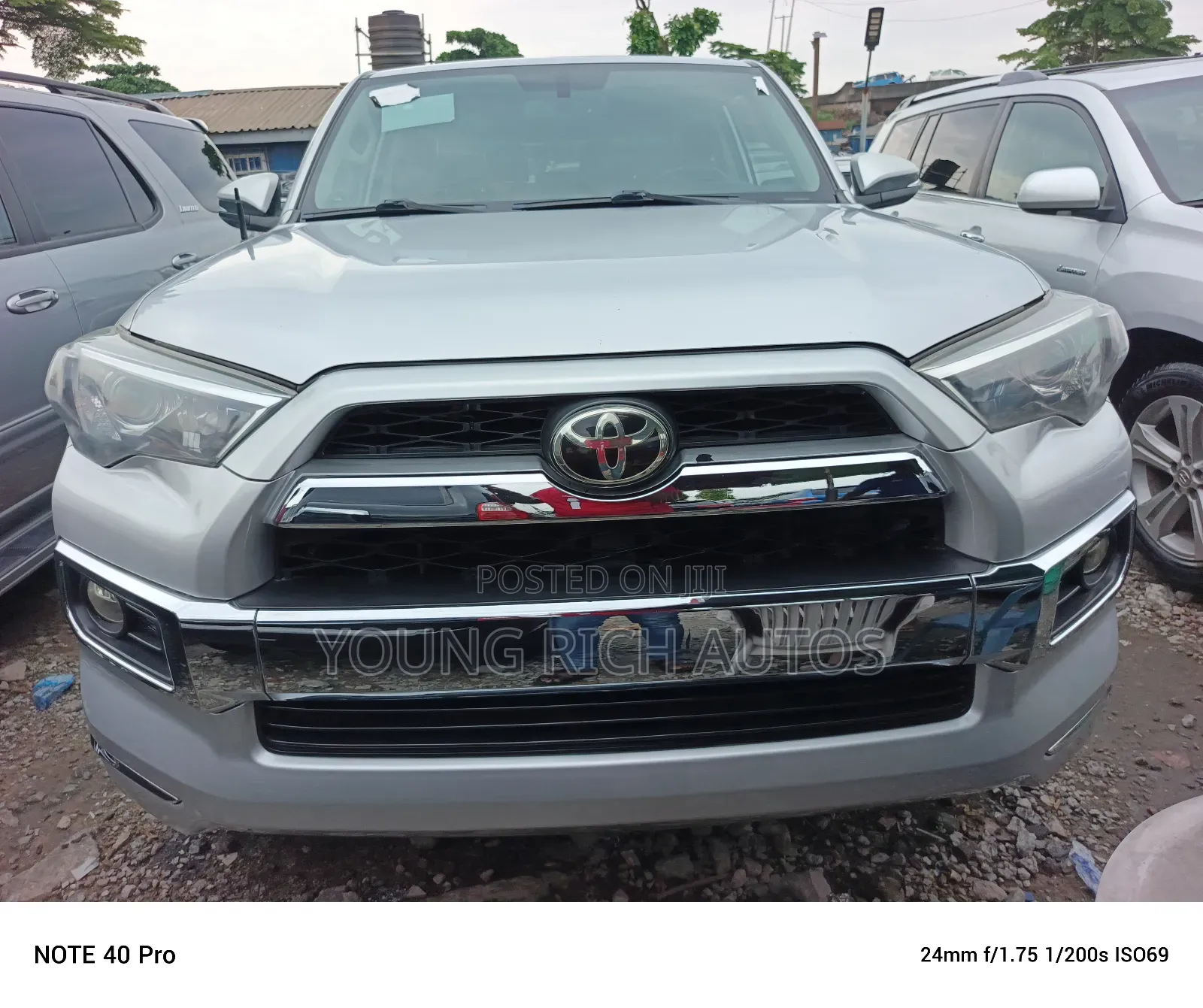 Toyota 4-Runner 2011 Silver