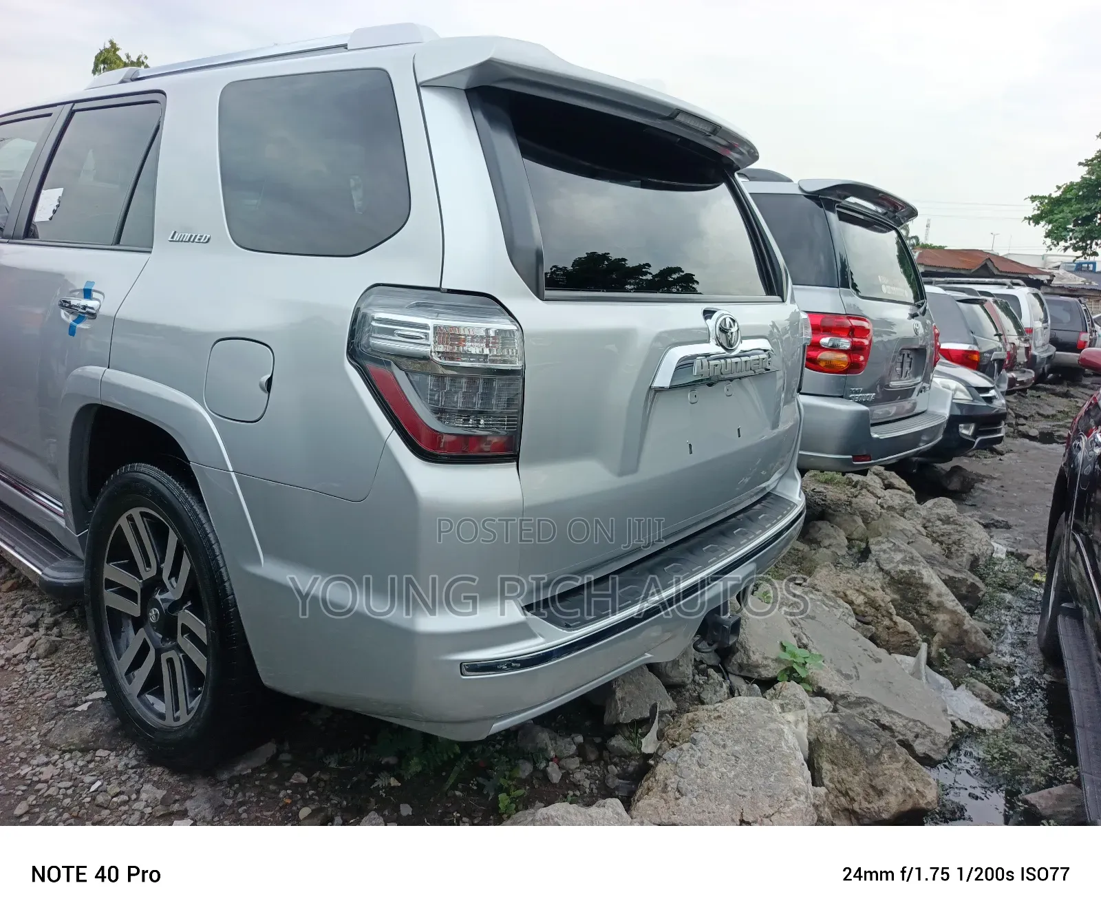 Toyota 4-Runner 2011 Silver