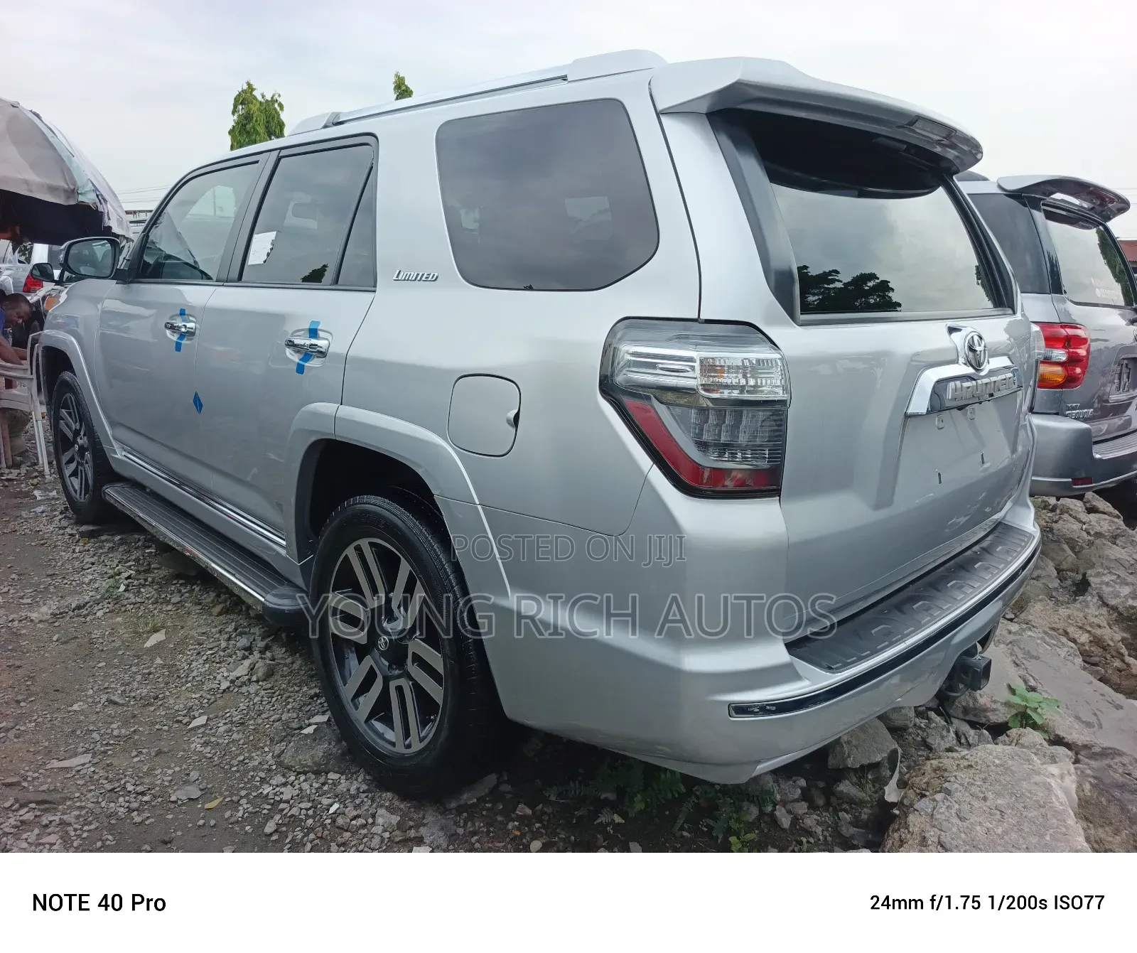 Toyota 4-Runner 2011 Silver