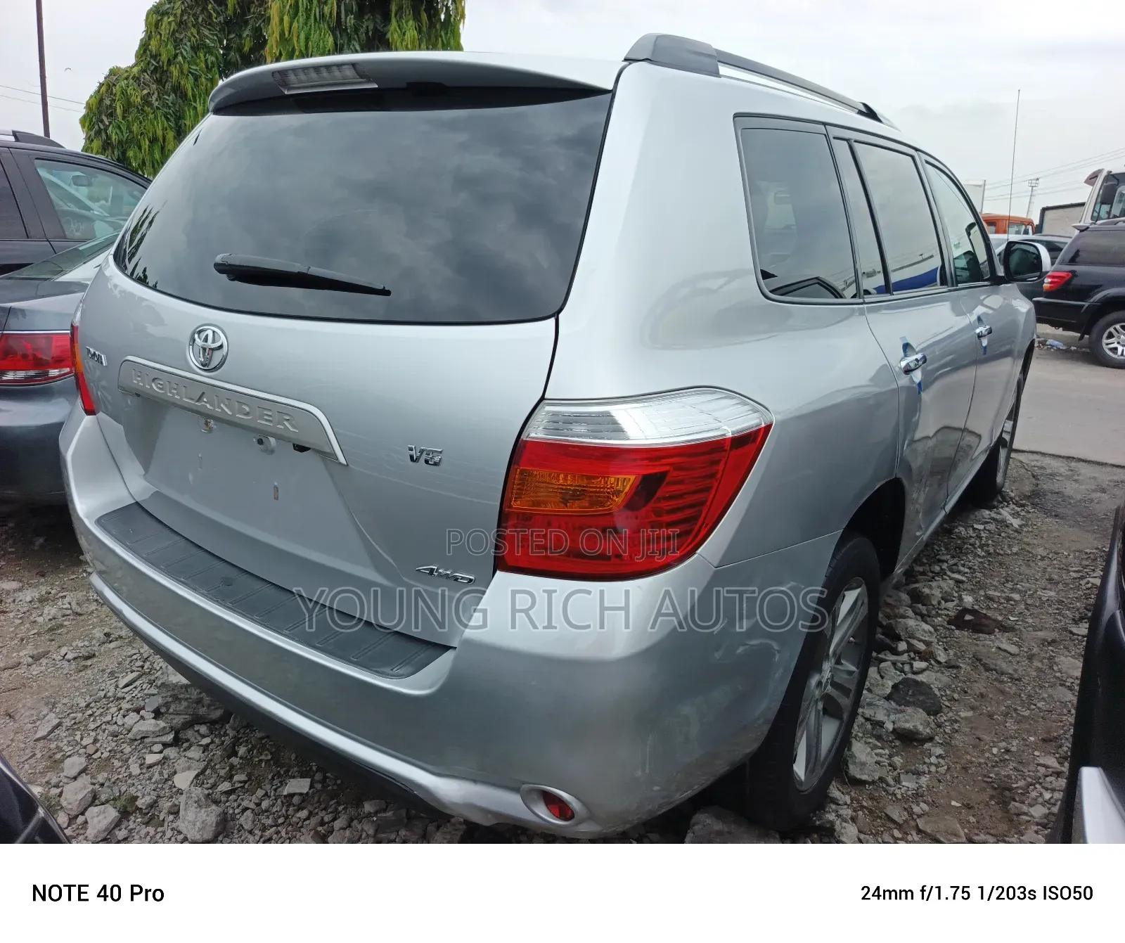 Toyota Highlander 2010 Silver