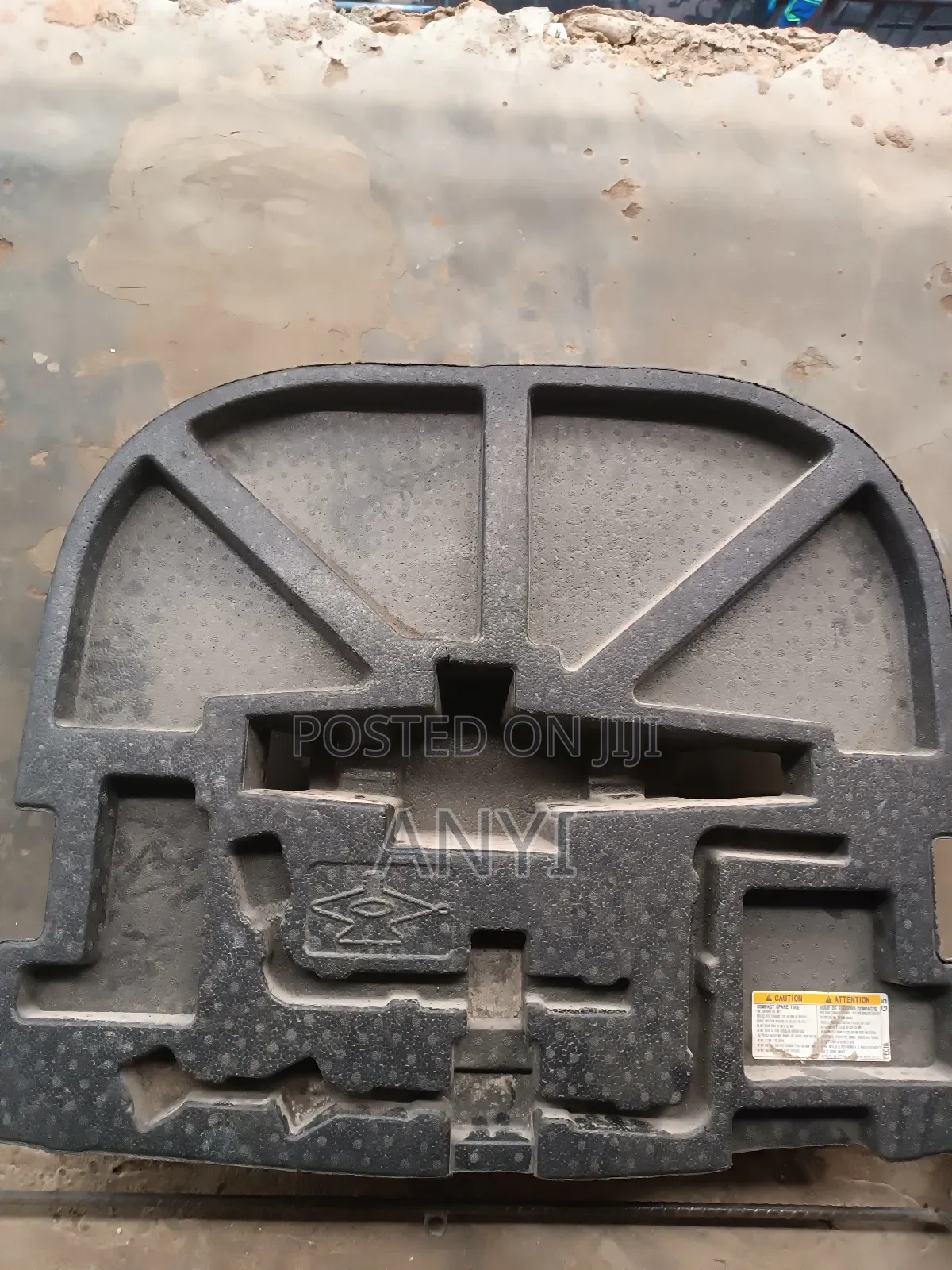 Boot Foam/ Jack Compartment Toyota Camry 012