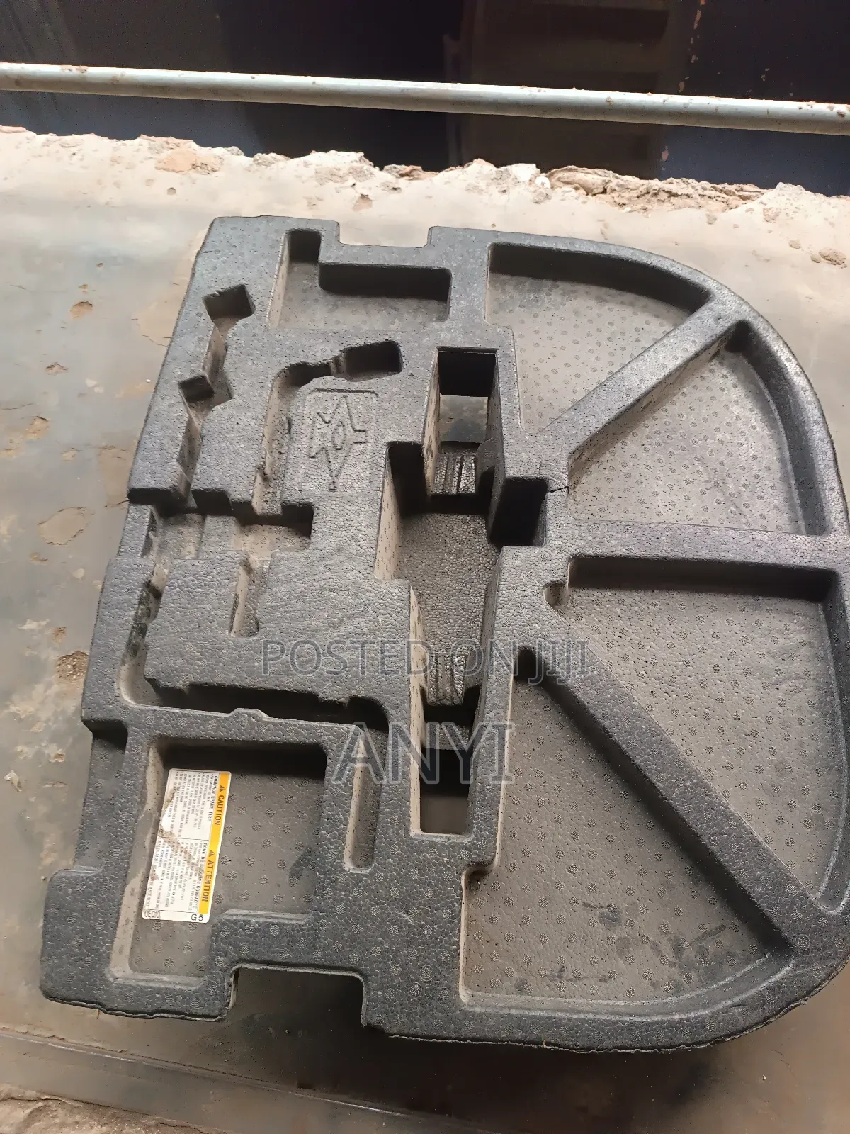Boot Foam/ Jack Compartment Toyota Camry 012