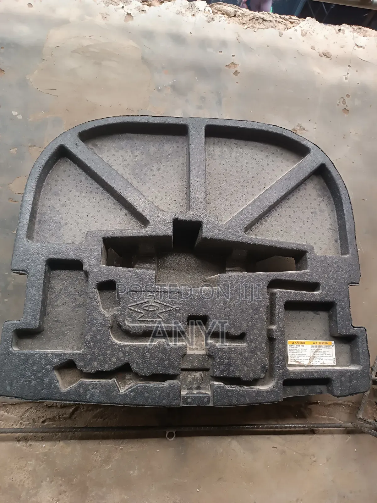 Boot Foam/ Jack Compartment Toyota Camry 012