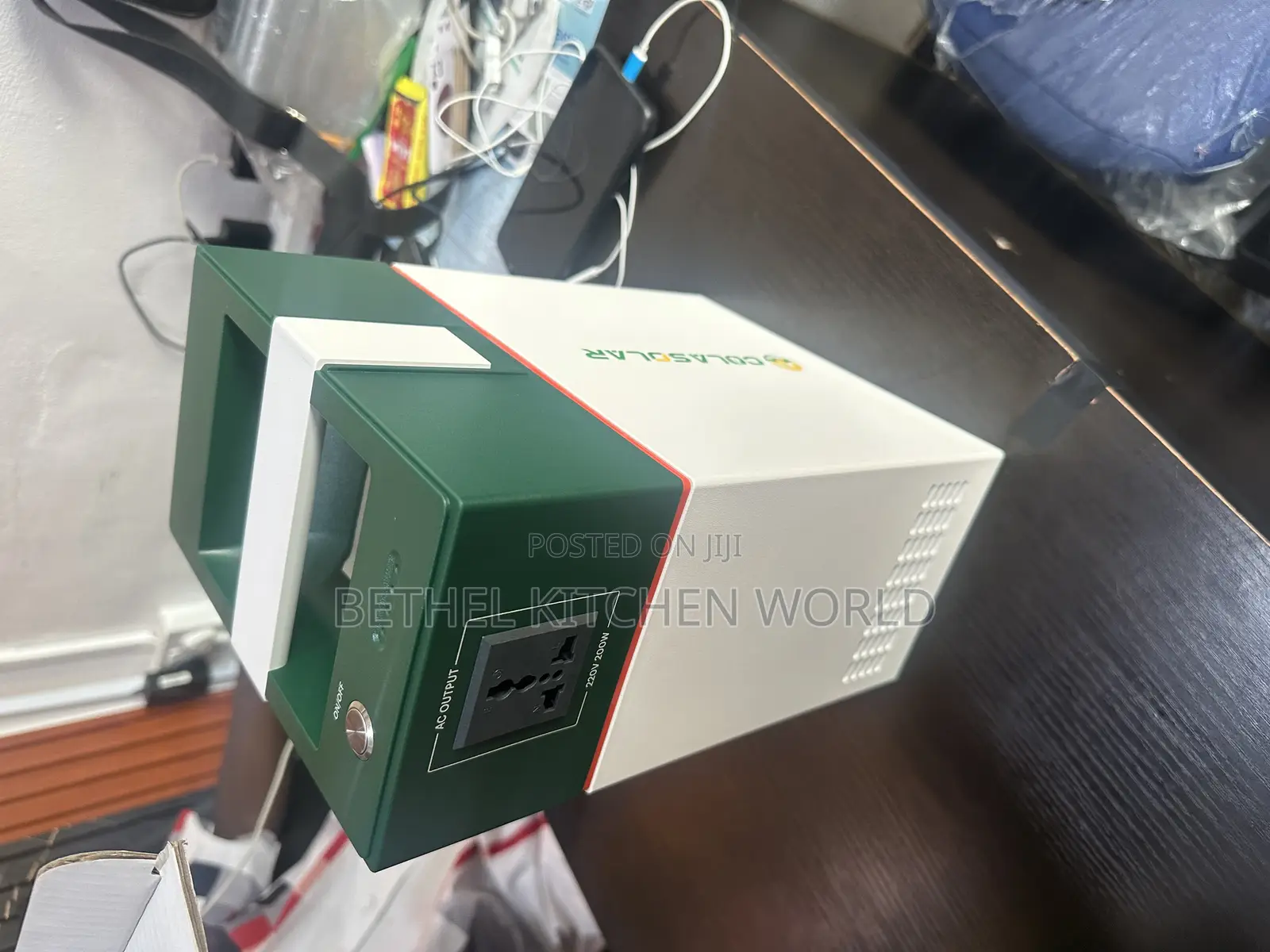 1000 Watts Cola Solar Generator With 200 Watts Panel