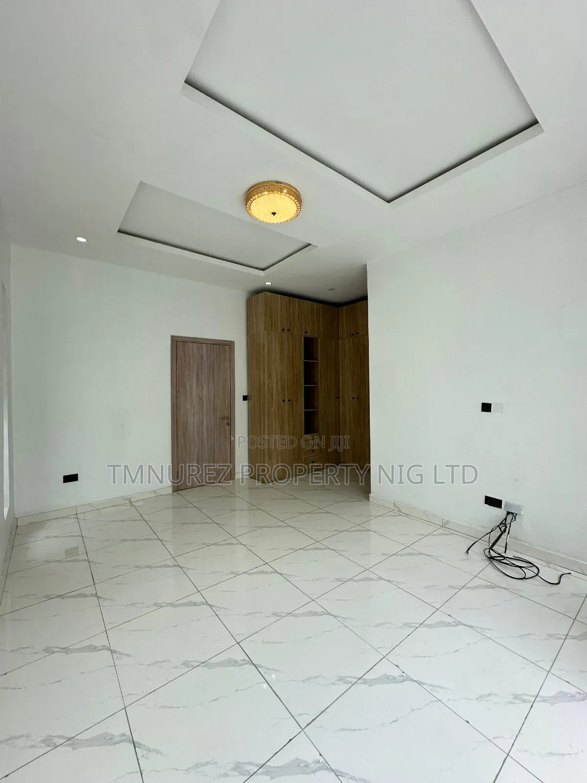 3bdrm Duplex in Ikota for sale