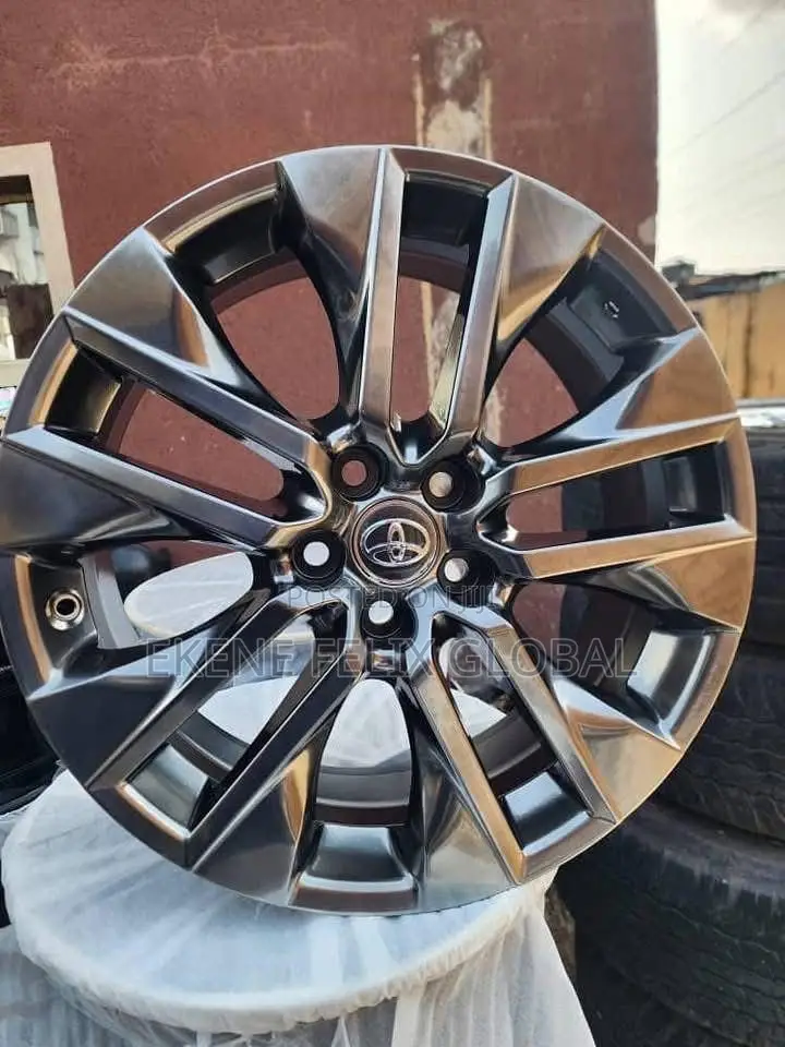 19r Toyota Rav Four 2023