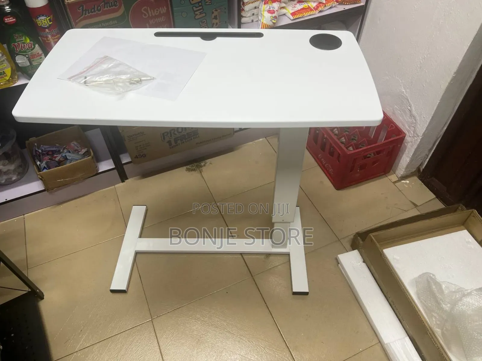 Adjustable Laptop Table With Lever Wheels
