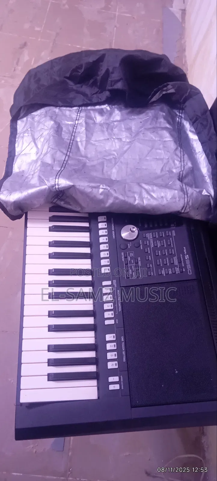 Yamaha S950 Workstation. Bag, Keyboard Cover and Original Adapter