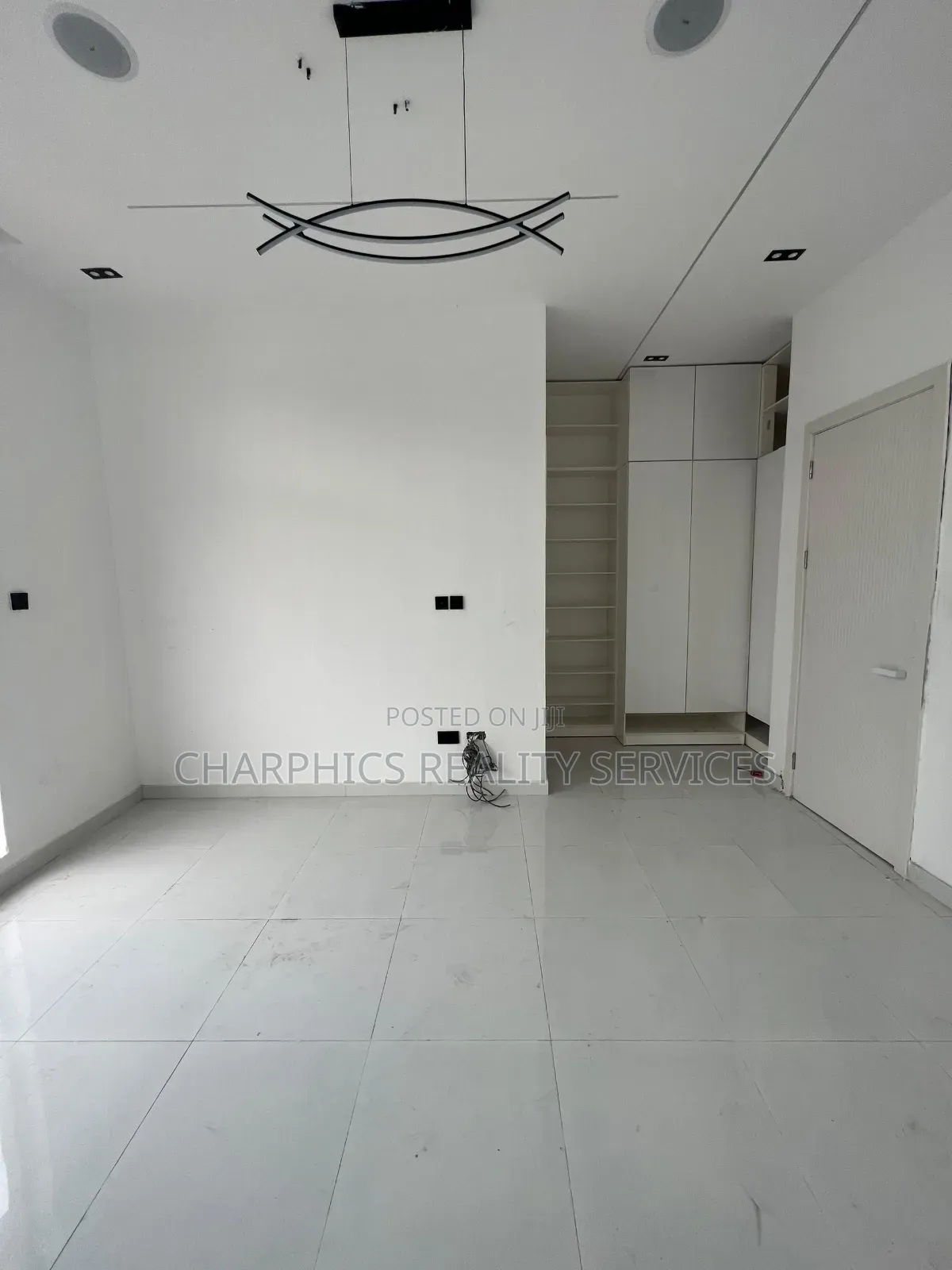 4bdrm Duplex in Lekki Phase 2 for sale