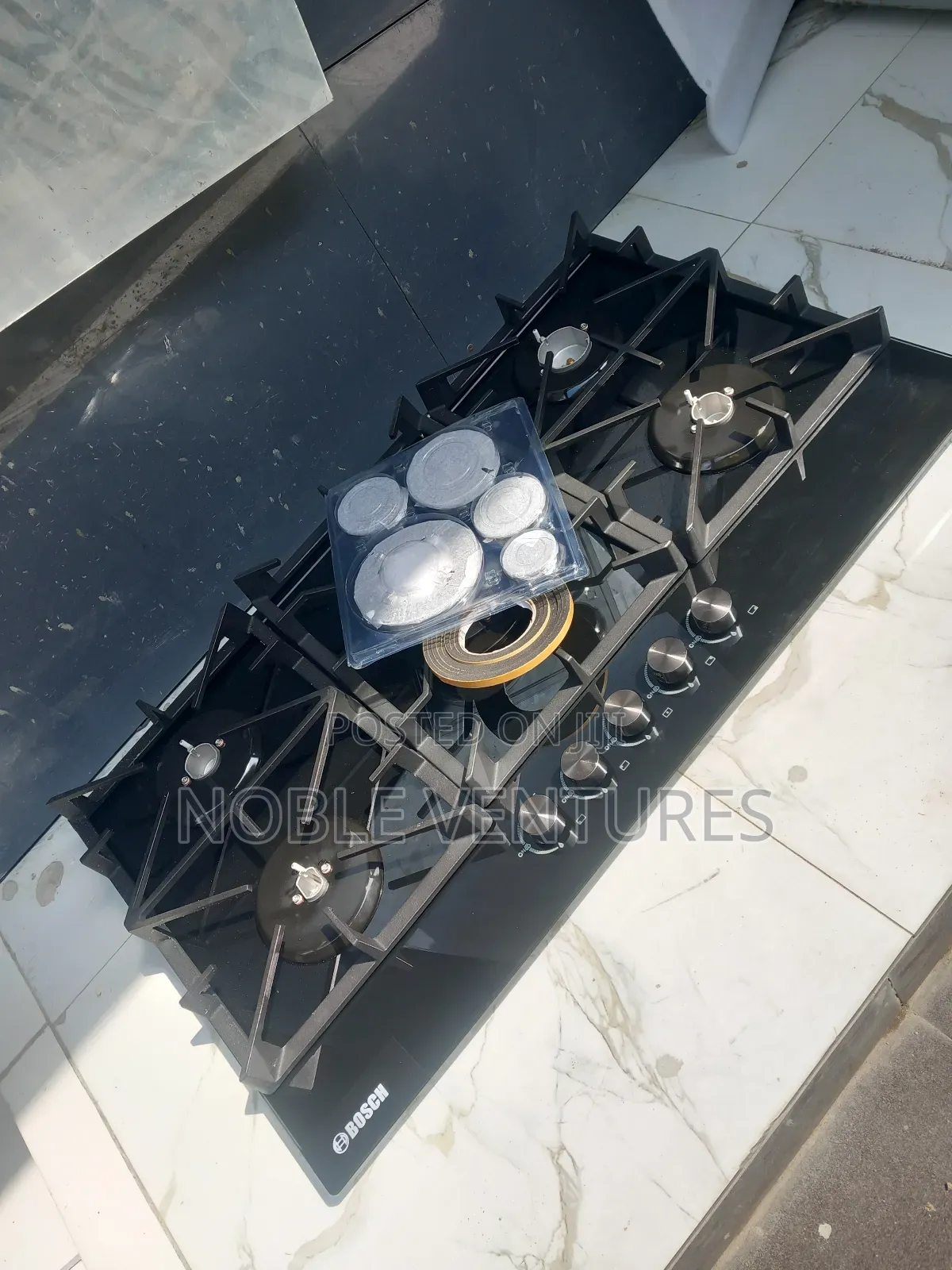 Bosch Auto Ignition 8mm Glass Built-in Gas Hob 90cm Cooper