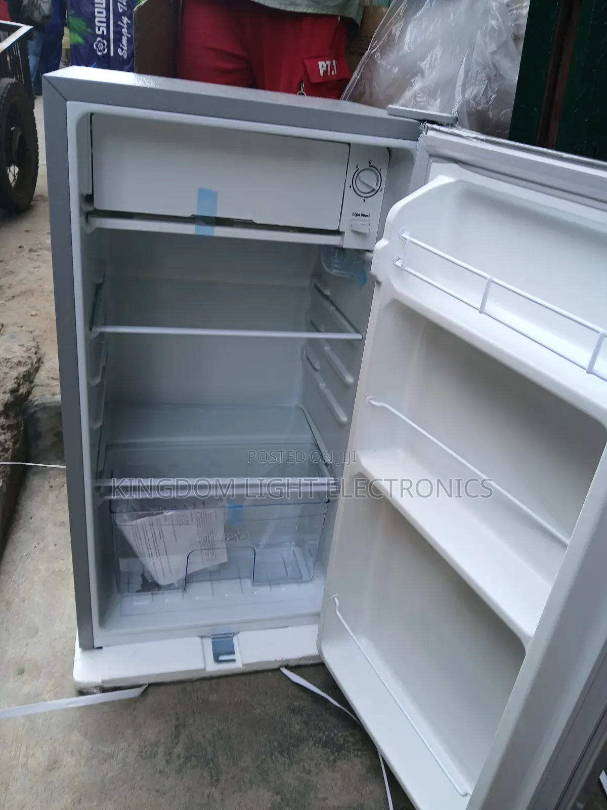 Lg Single Door Refrigerator With Freezer 70% Energy Savings.