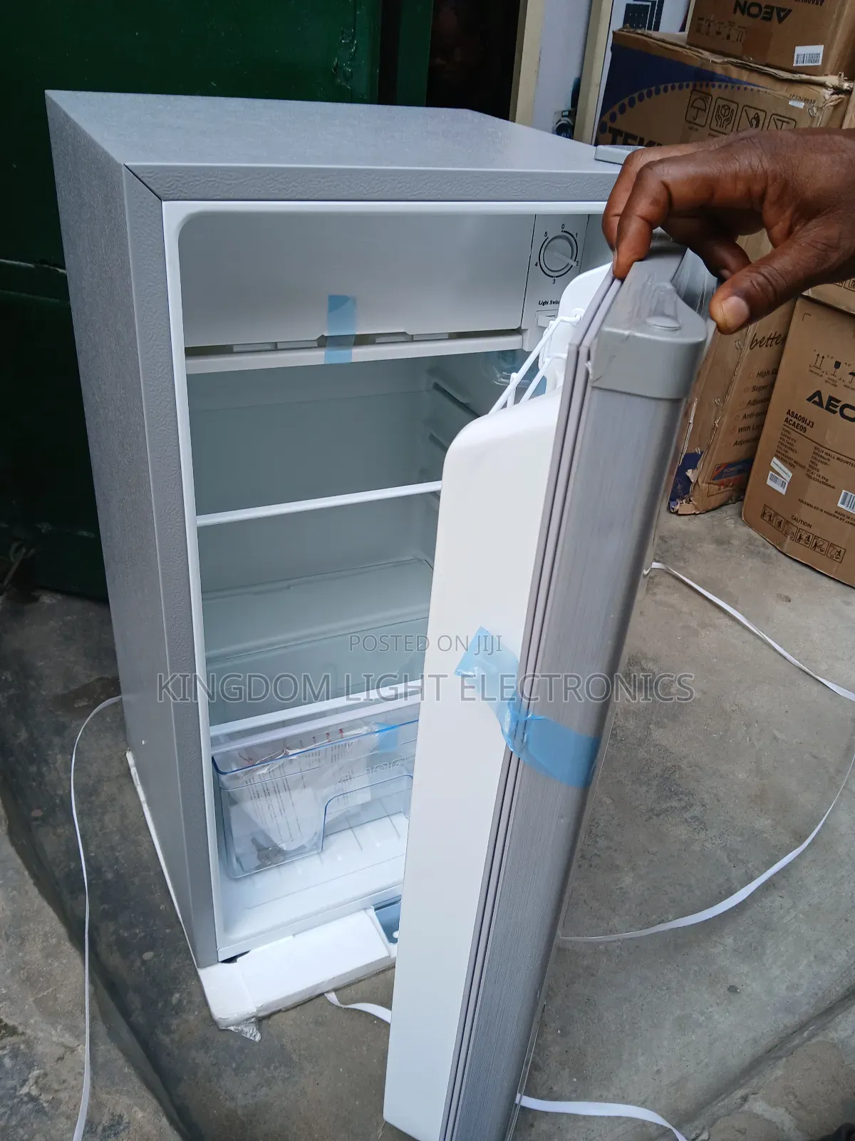 Lg Single Door Refrigerator With Freezer 70% Energy Savings.