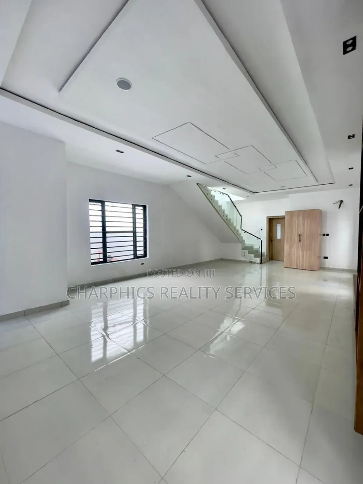 5bdrm Duplex in Ajah for sale