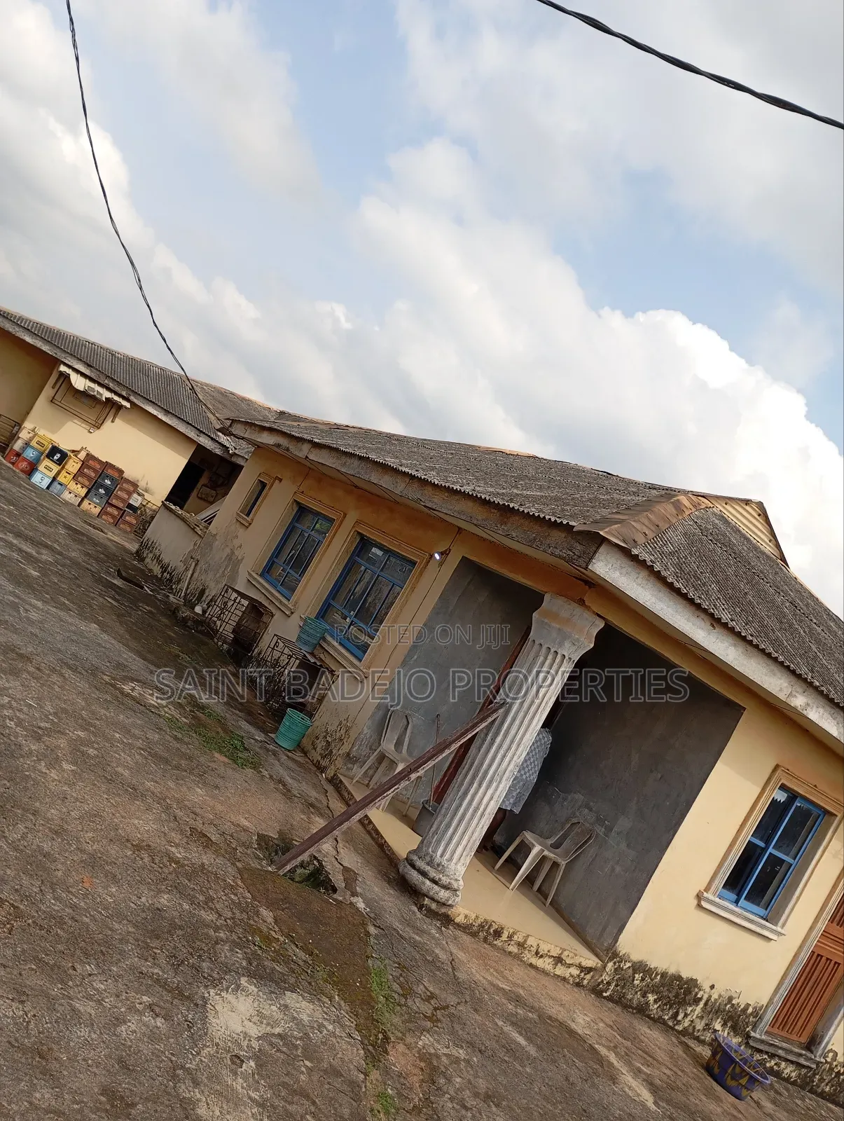 Furnished 8bdrm House in Old Igbalu Road, Gberigbe for sale
