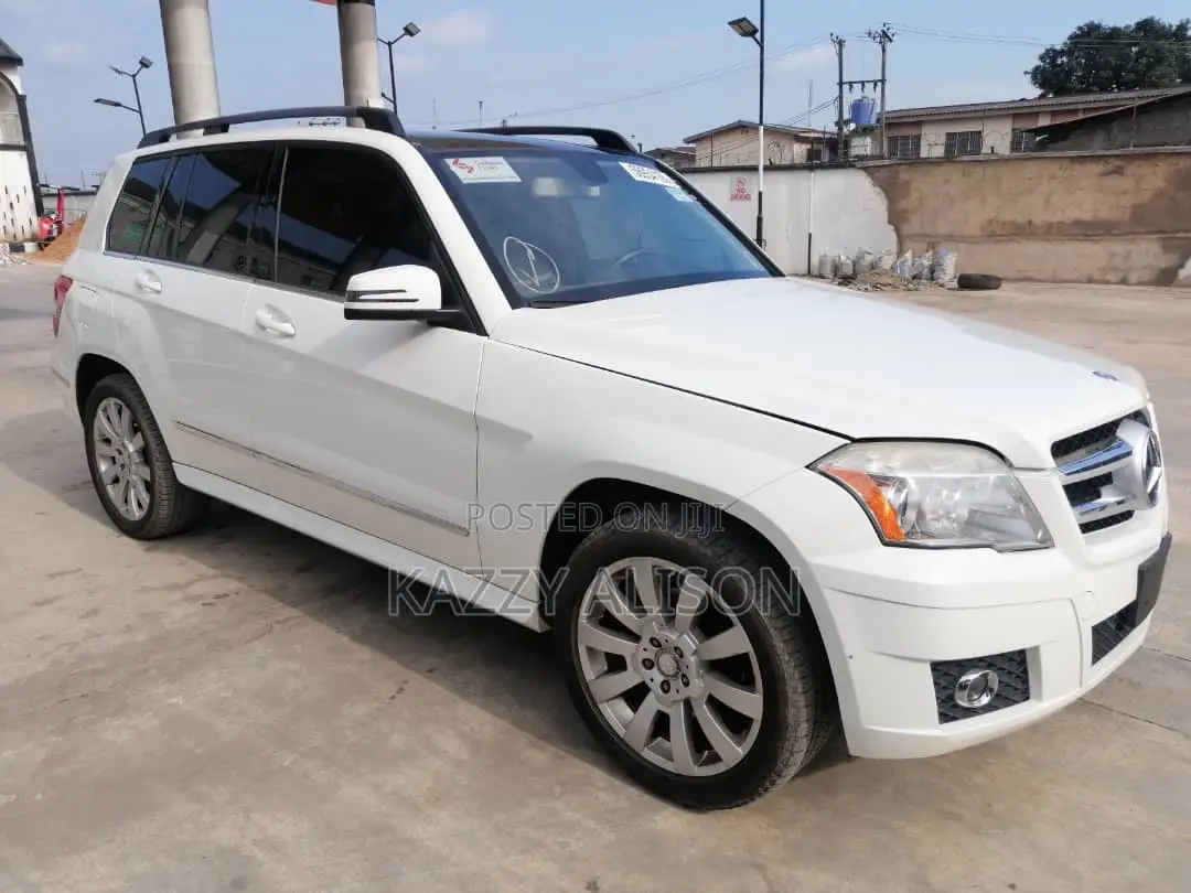 Mercedes-Benz GLK-Class 350 4MATIC 2011 White