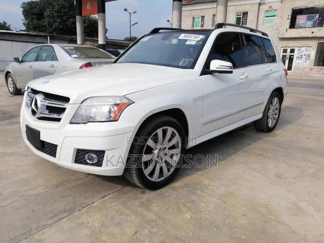 Mercedes-Benz GLK-Class 350 4MATIC 2011 White