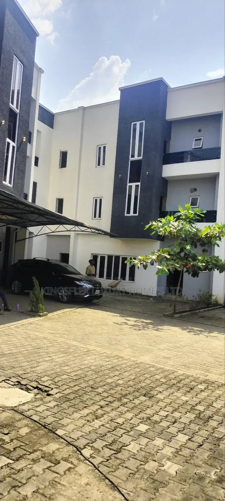 4bdrm Townhouse/Terrace in Samubil Estate, Kado for sale