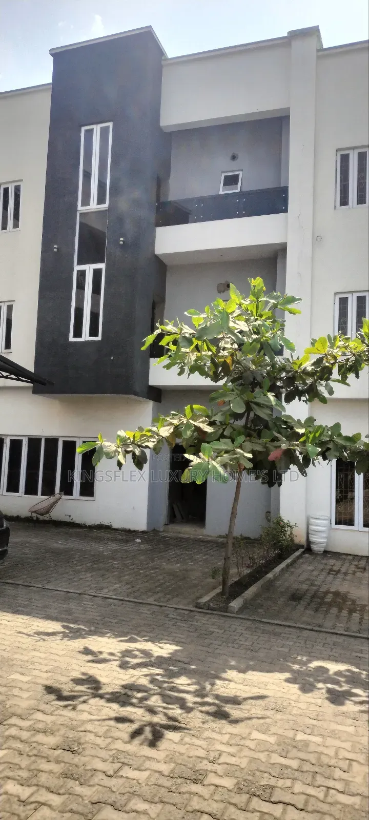 4bdrm Townhouse/Terrace in Samubil Estate, Kado for sale
