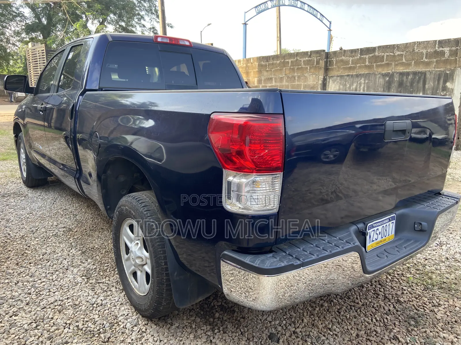 Toyota Tundra CrewMax 4x4 Limited 2010 Blue