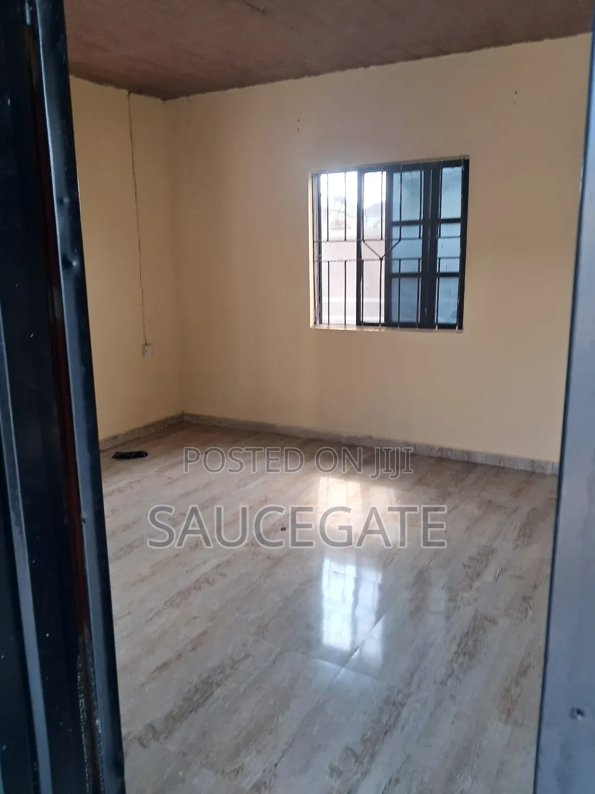 1bdrm Apartment in Olasulonye Ijegun, Satellite Town for rent