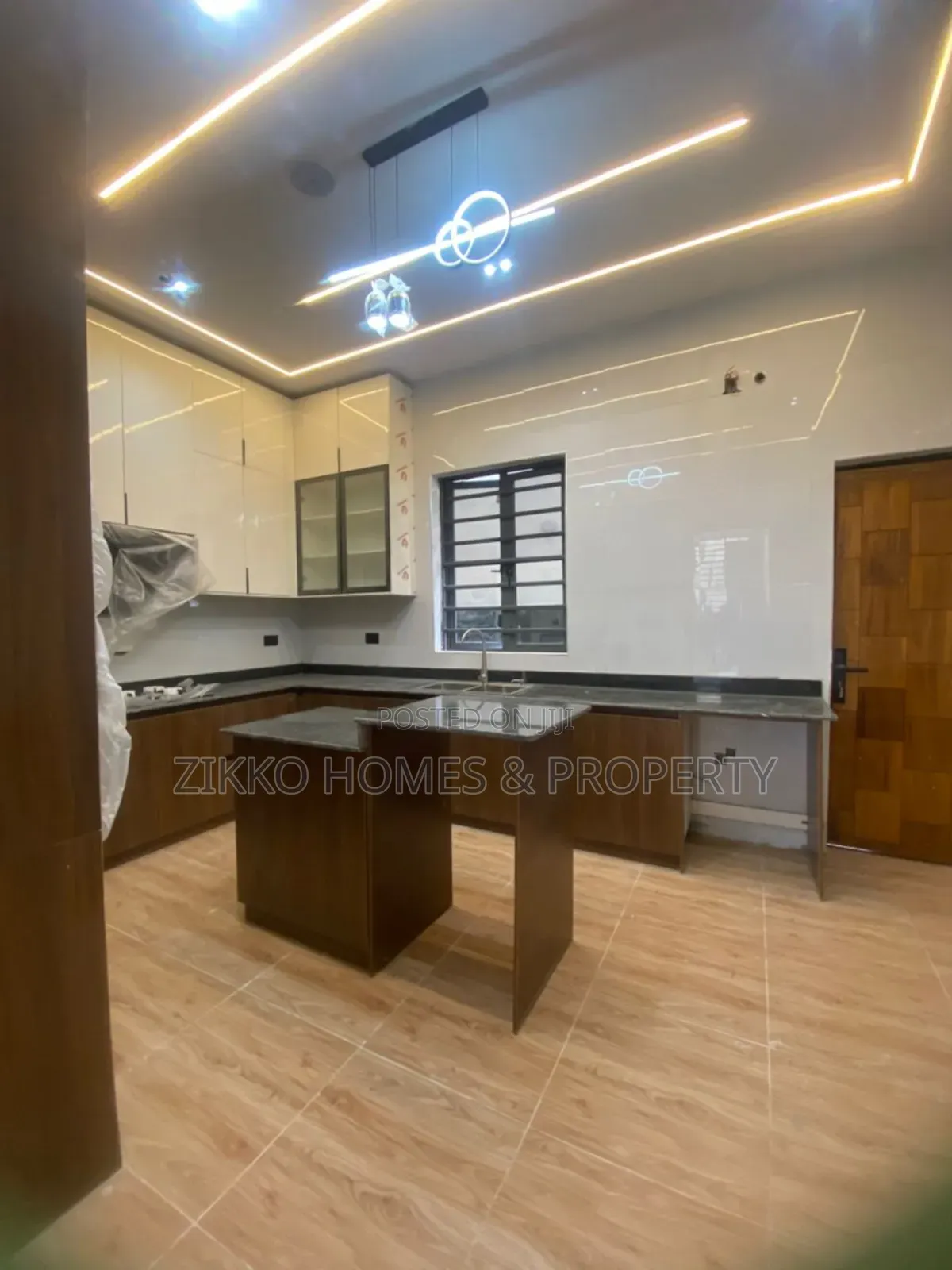 4bdrm Duplex in Ajah, Lekki for sale