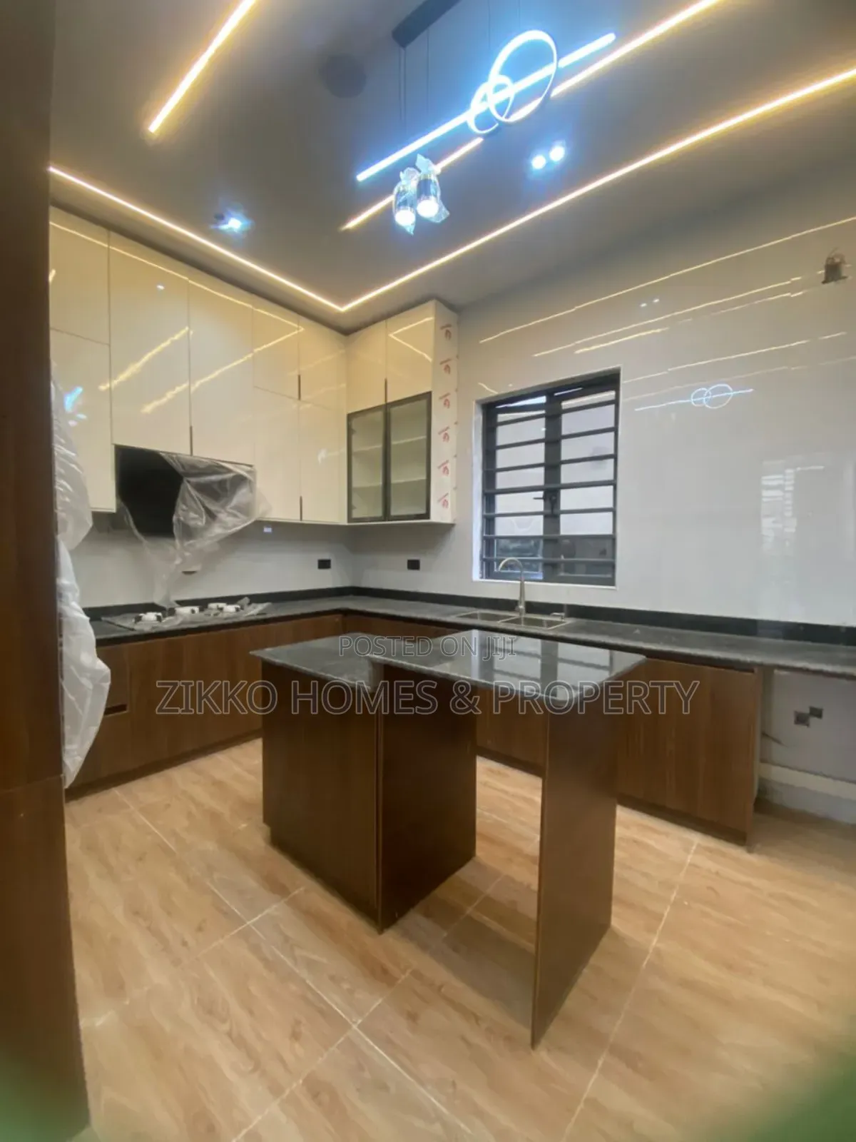 4bdrm Duplex in Ajah, Lekki for sale