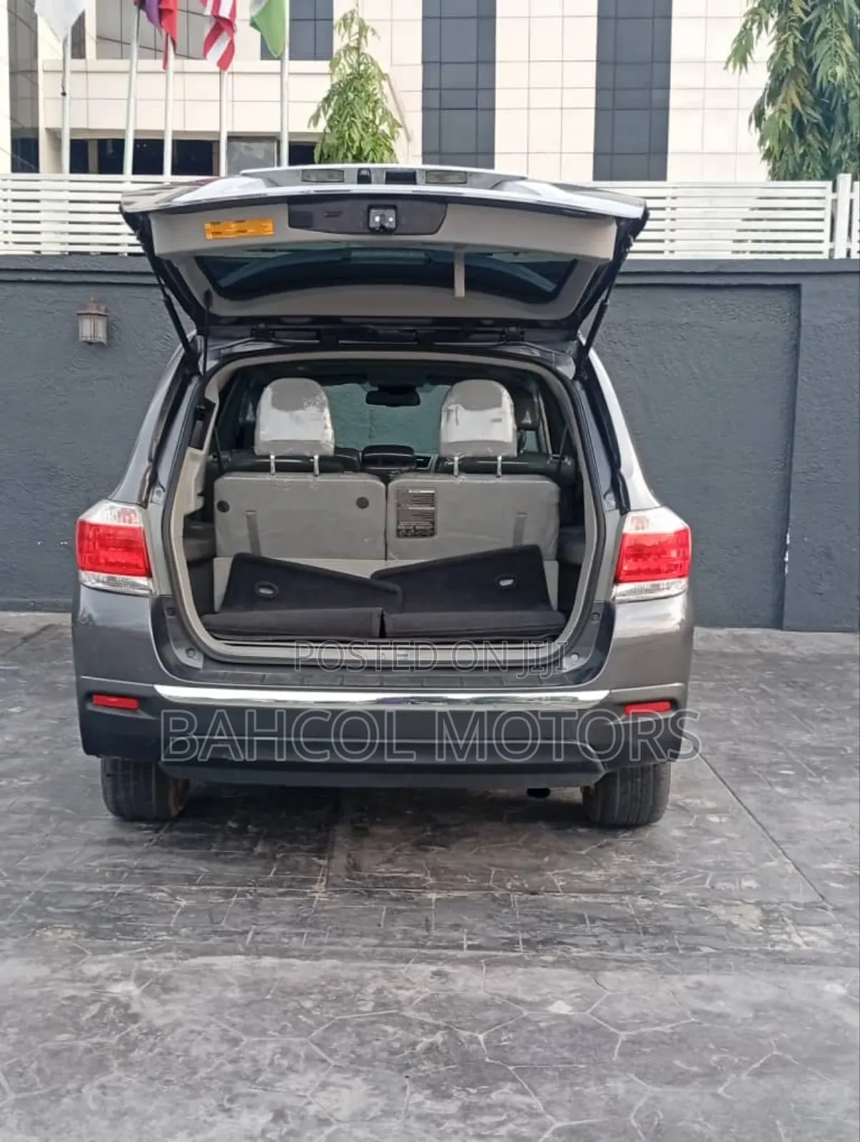 Toyota Highlander Limited 2012 Gray