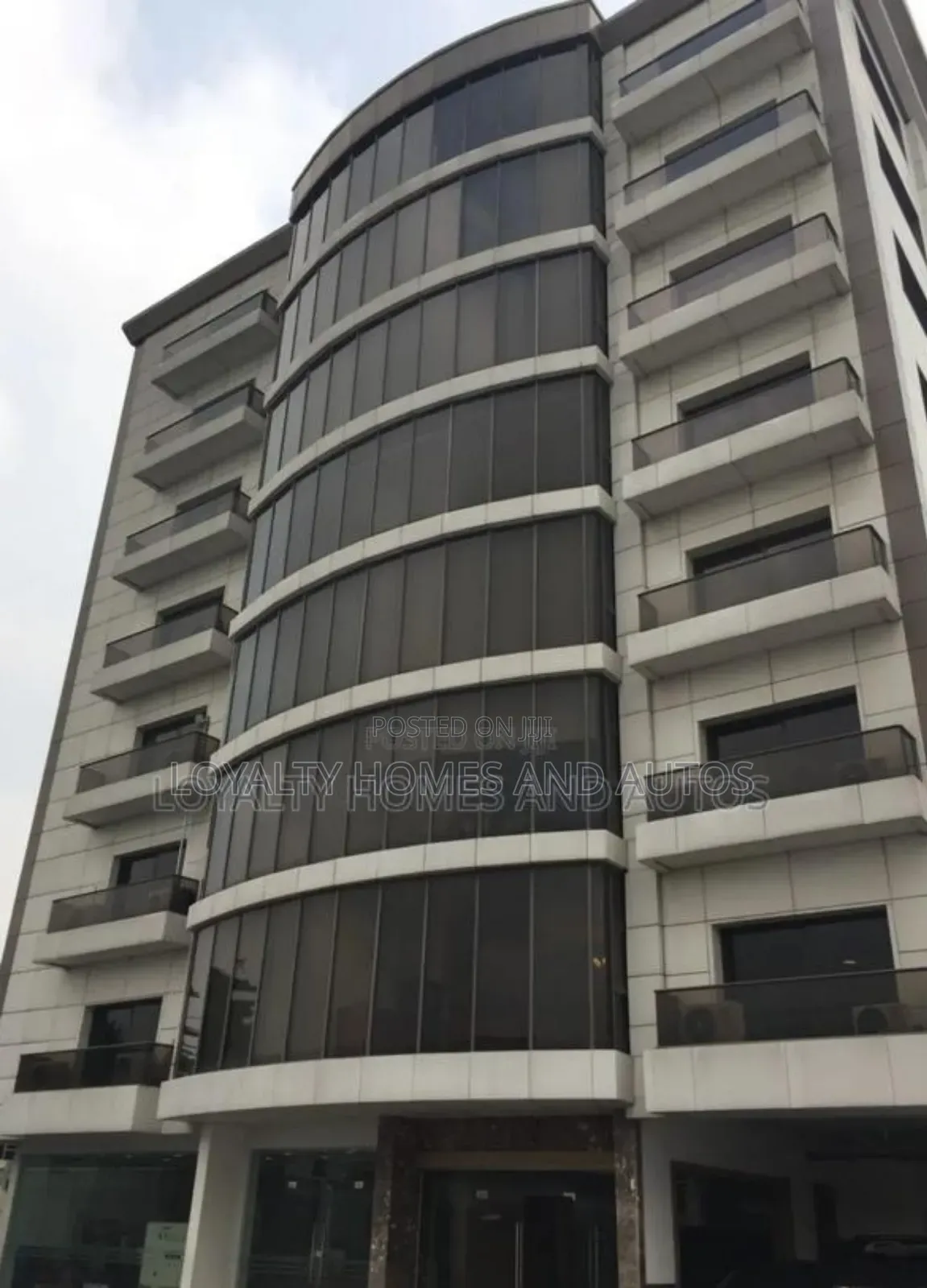 Luxury Mixed Development Building For Sale