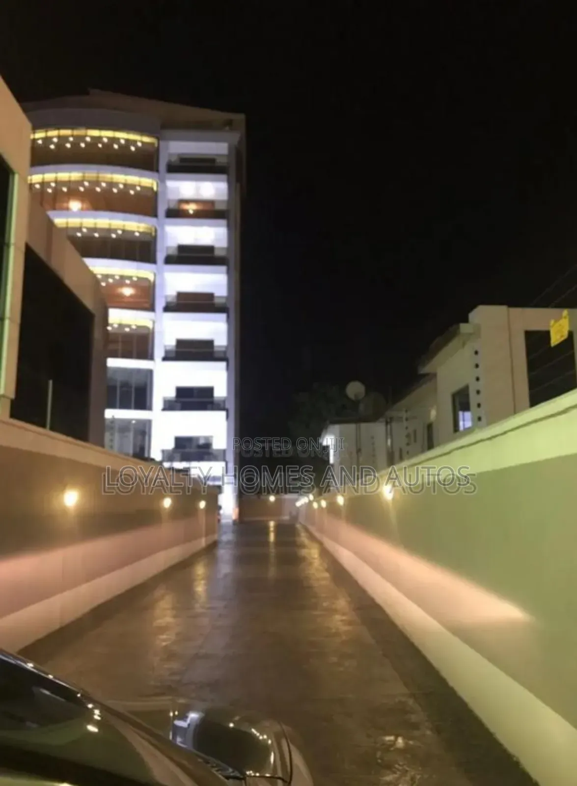 Luxury Mixed Development Building For Sale
