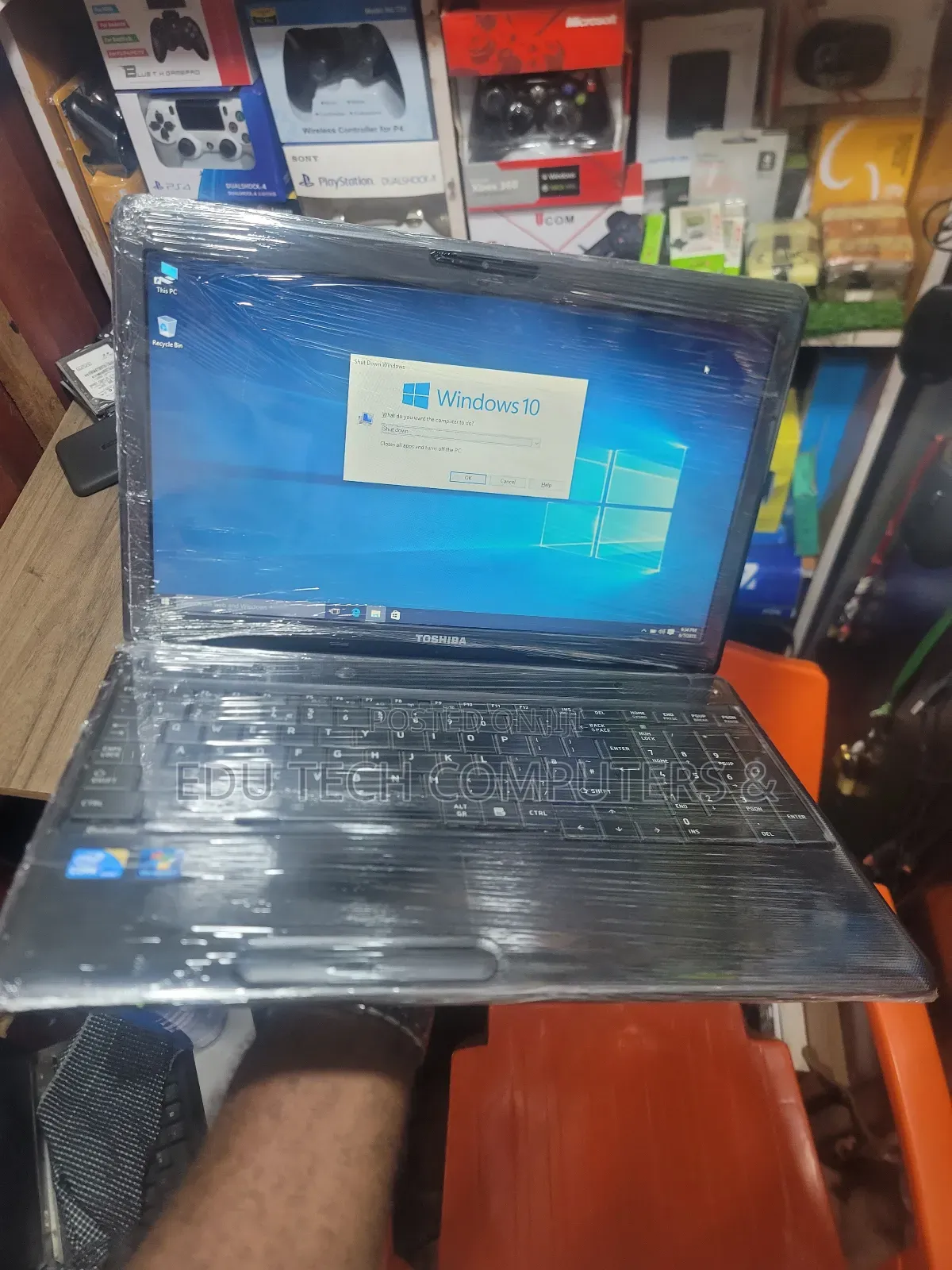 Laptop Toshiba 4GB Intel Core I3 HDD 128GB