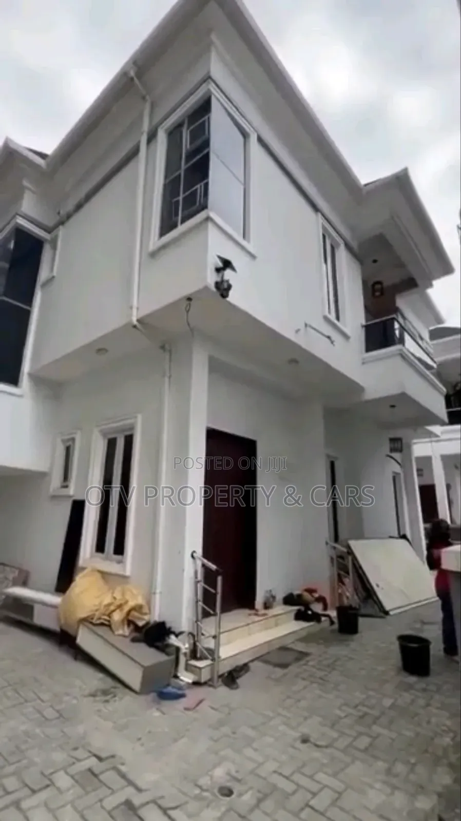 5 Bedroom Duplex for Lease