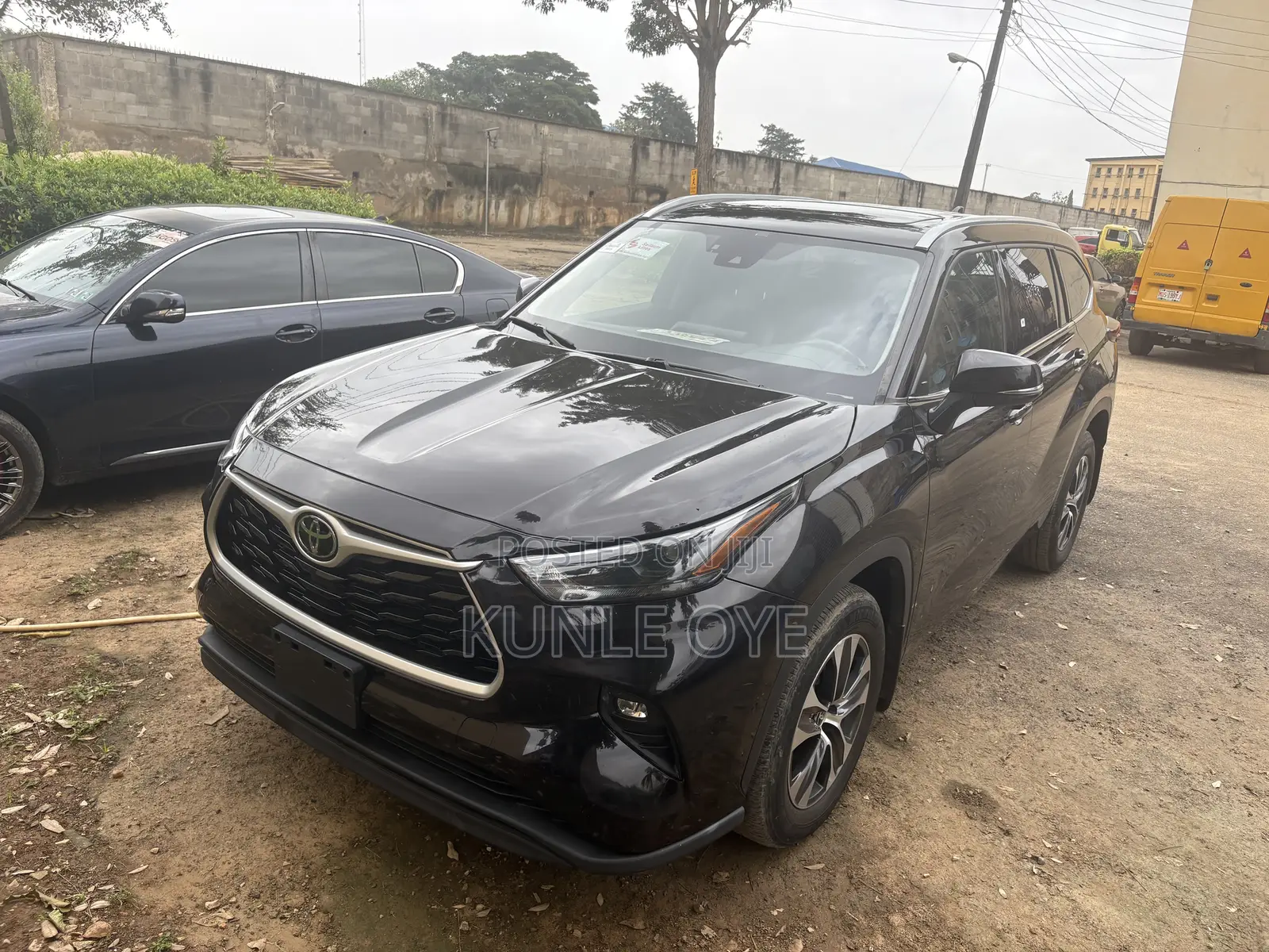 Toyota Highlander XLE AWD 2023 Black