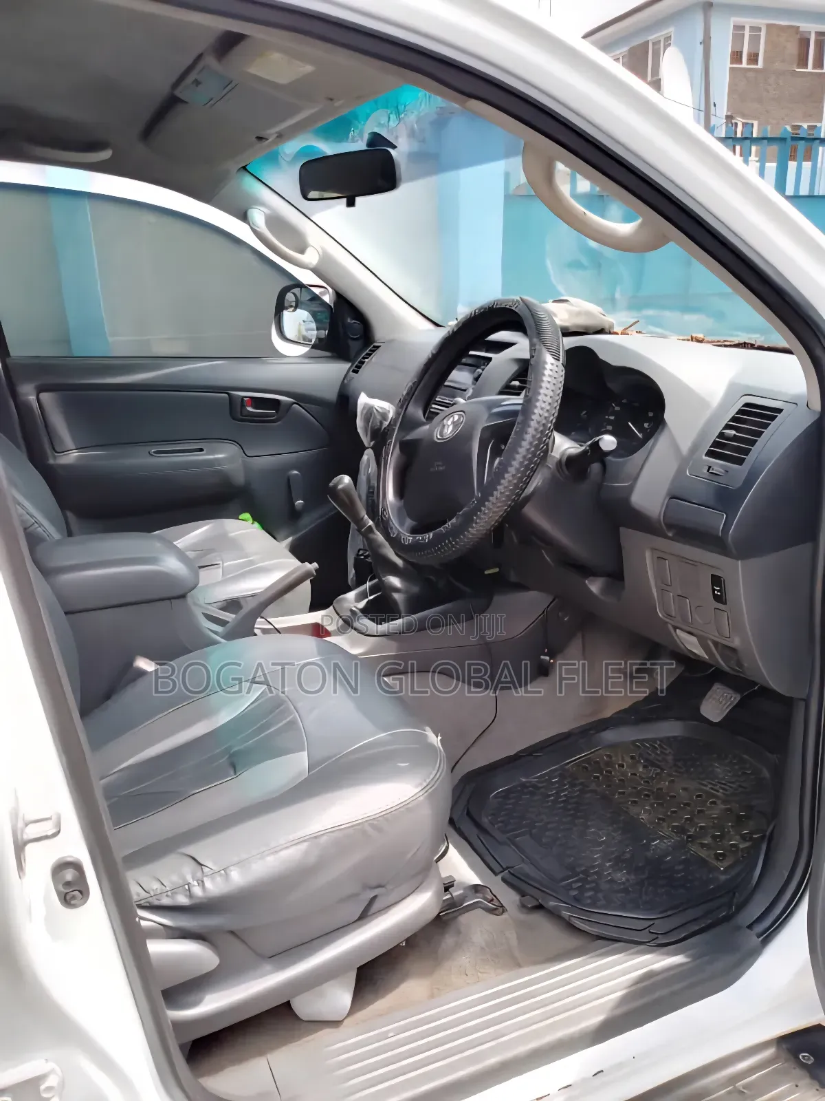 Toyota Hilux Rental