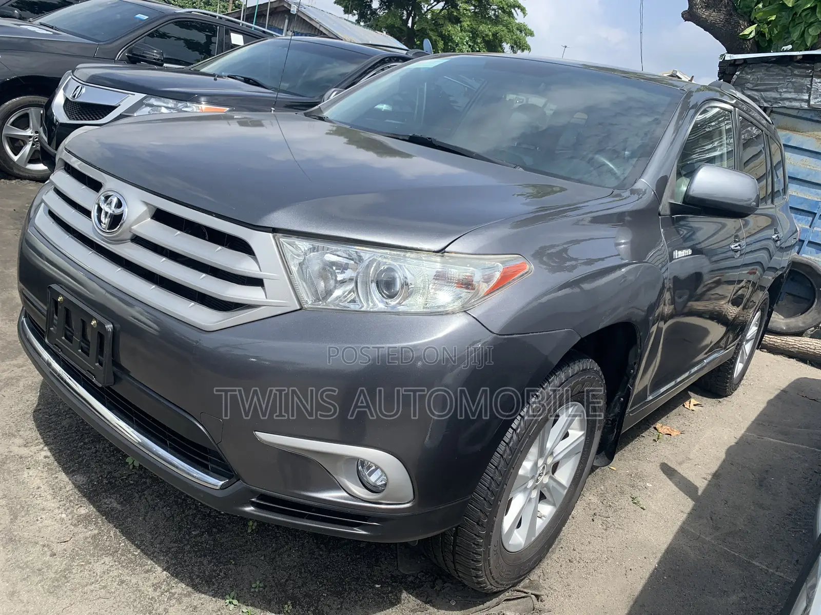 Toyota Highlander Limited 3.5l 4WD 2013 Gray