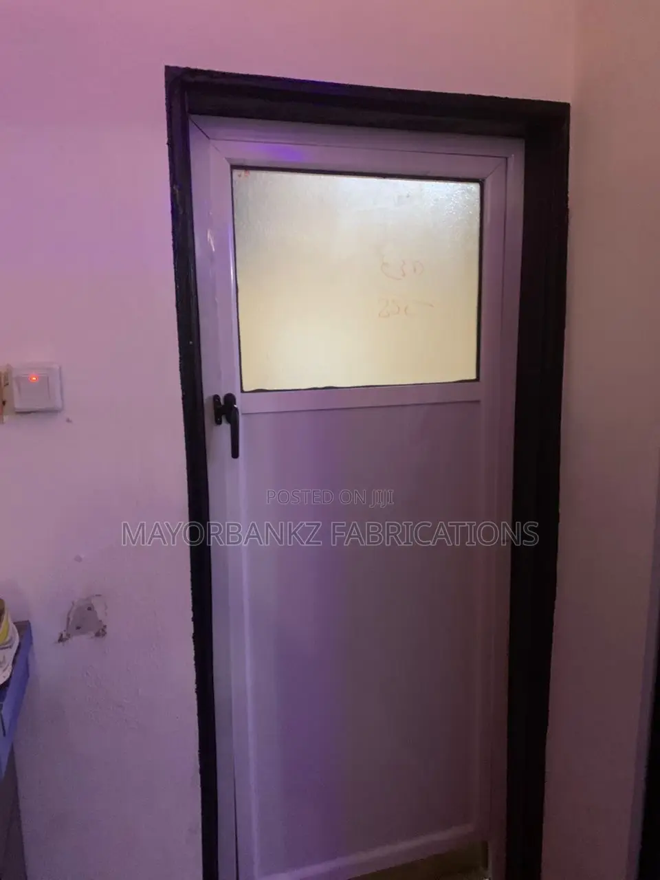 Aluminium Toilet Door