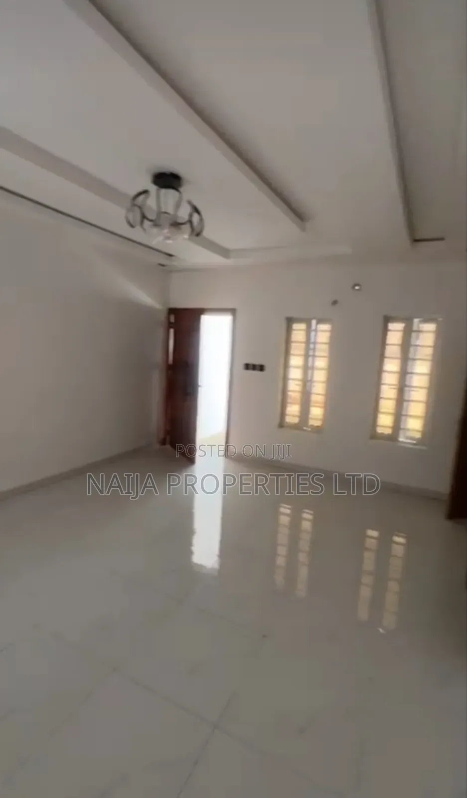 3bdrm Townhouse/Terrace in Blenco, Sangotedo for sale
