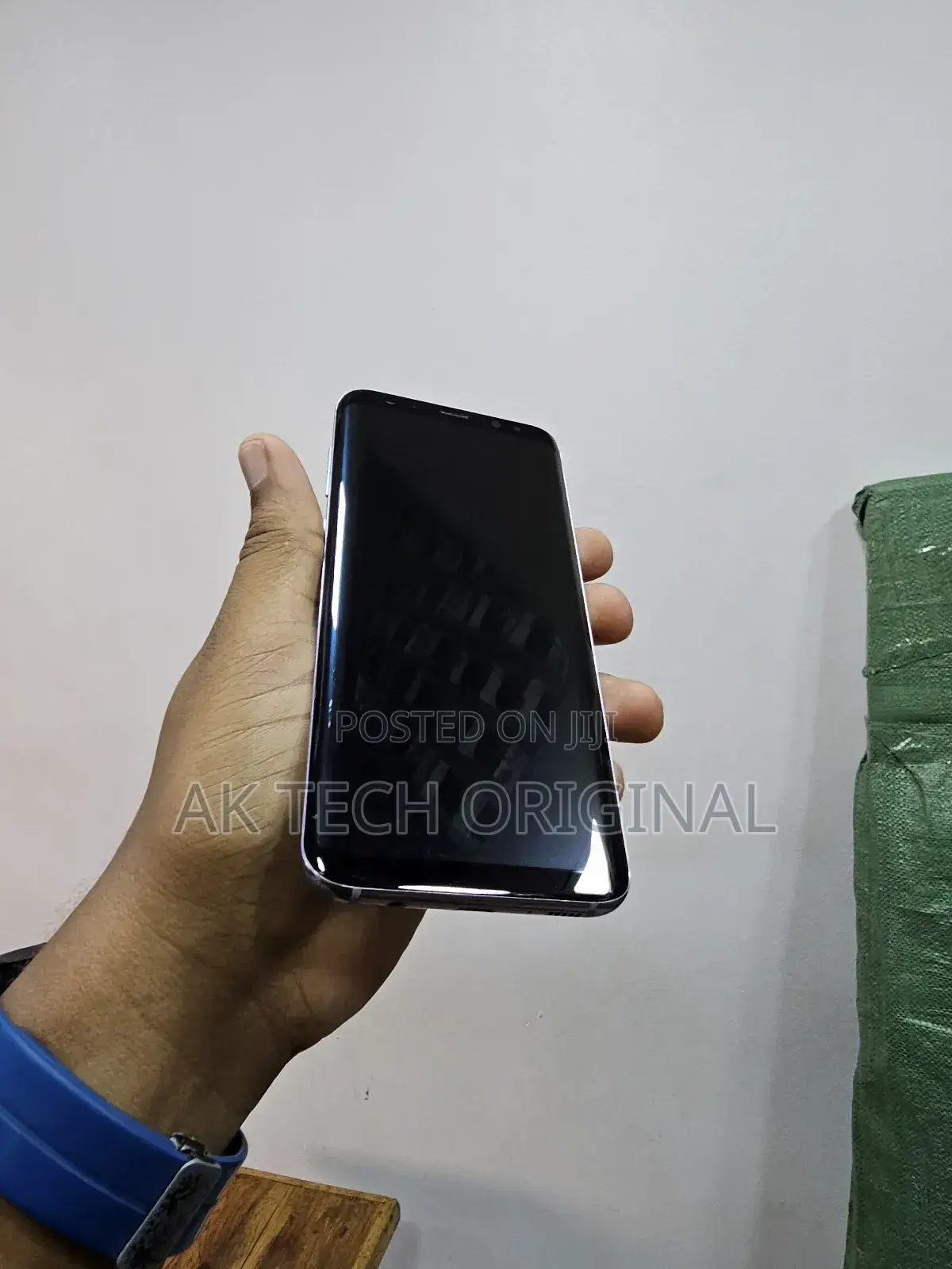Samsung Galaxy S8 Plus Follow Come Screen