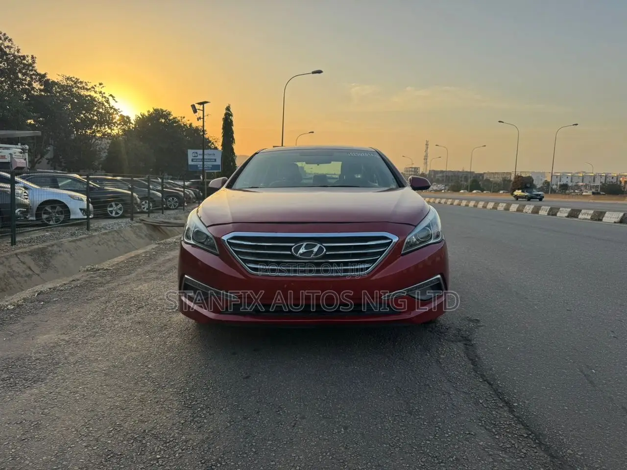 Hyundai Sonata SE 4dr Sedan (2.4L 4cyl 6A) 2015 Red