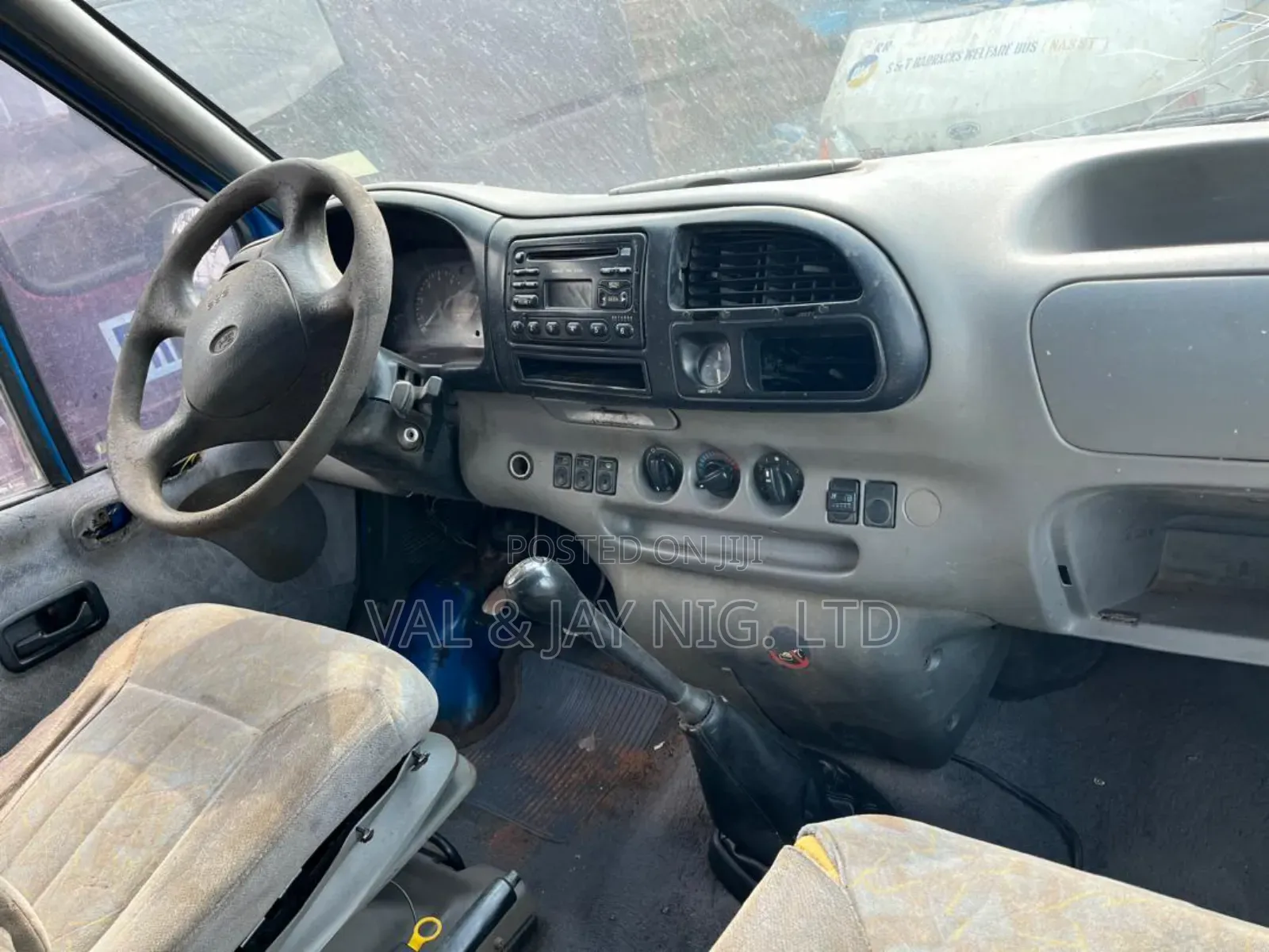 Ford Transit 1999 Blue