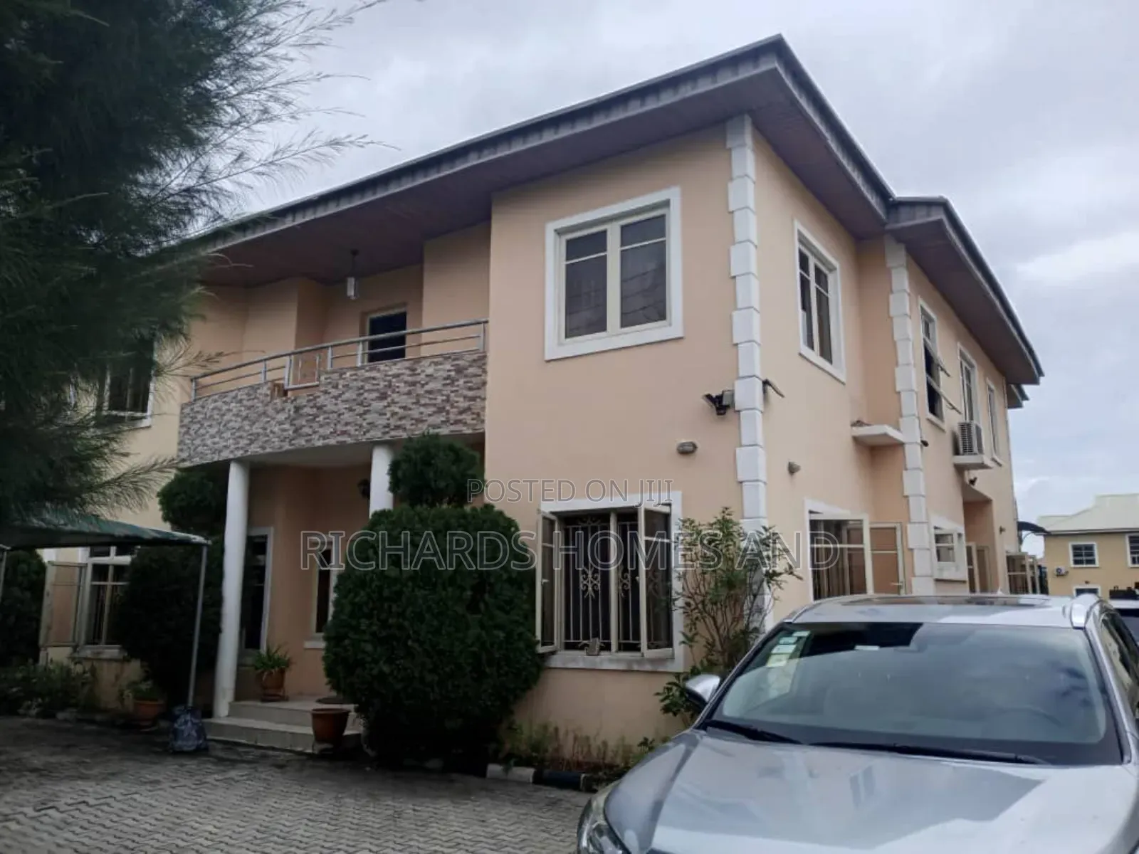 4bdrm House in Chevron for sale