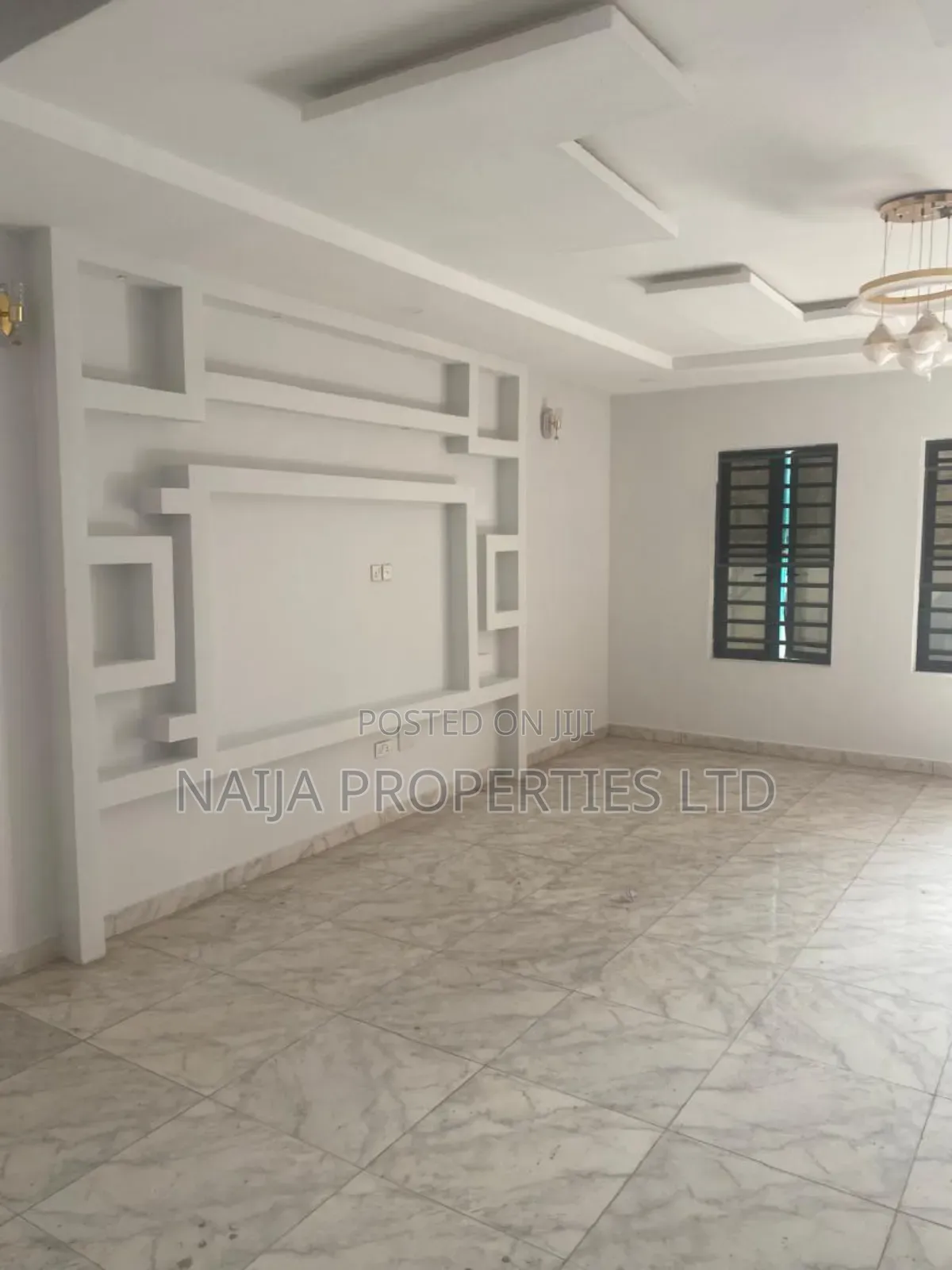 4bdrm Duplex in Ologolo, Lekki for sale