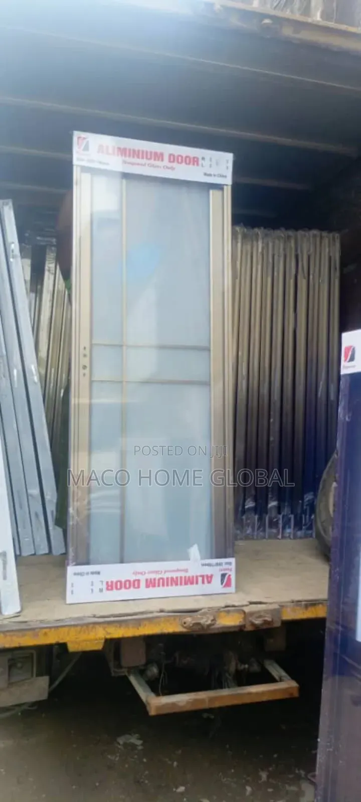 Toilet Aluminum Full Glass 750 Size