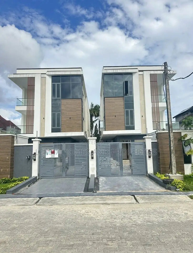 5bdrm Duplex in A Well Serene And, Lekki Phase 1 for sale