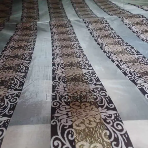Crown-Like Design With Black and White Color Highlighted Beige Design